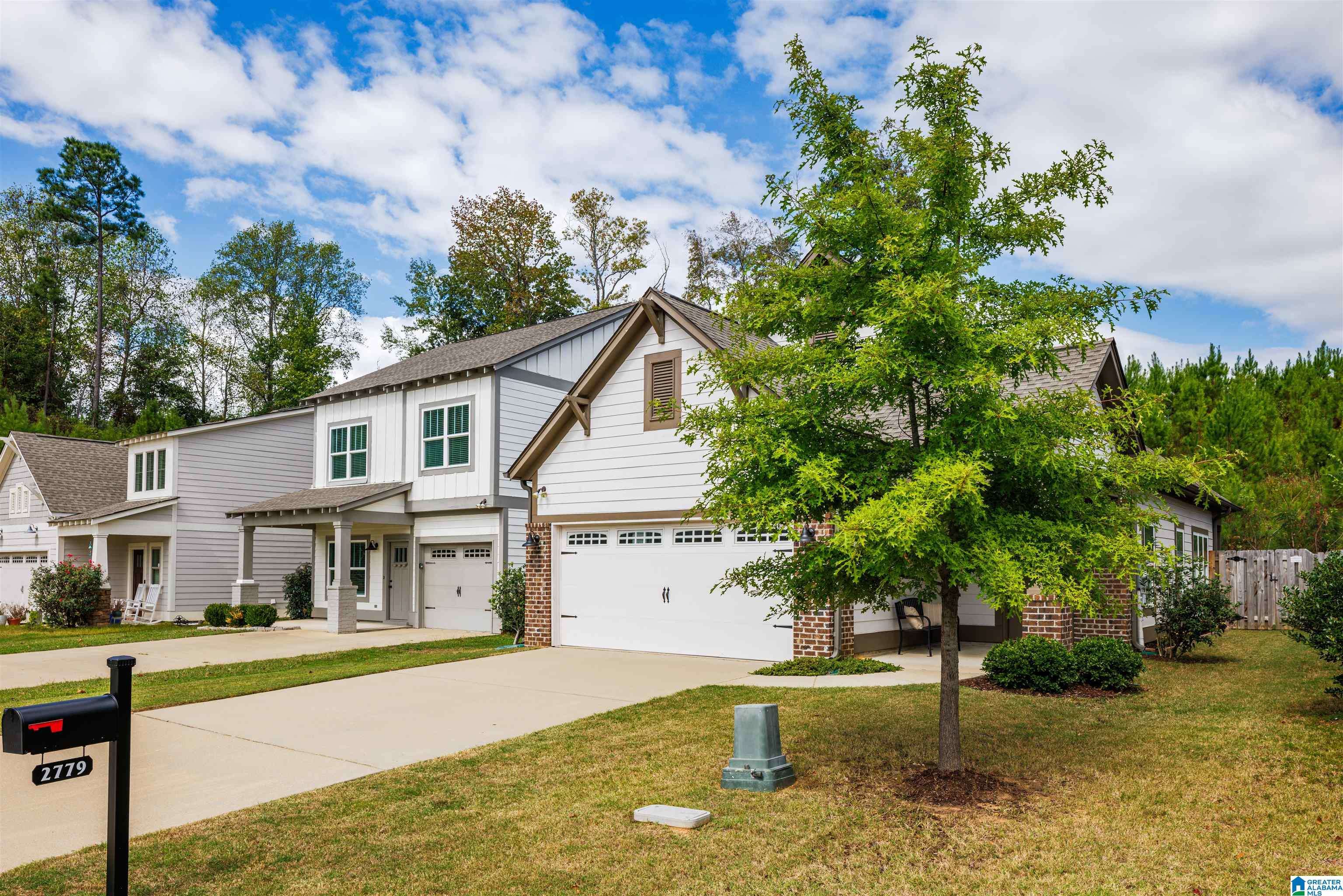 Birmingham, AL 35211,2779 VILLAGE LANE