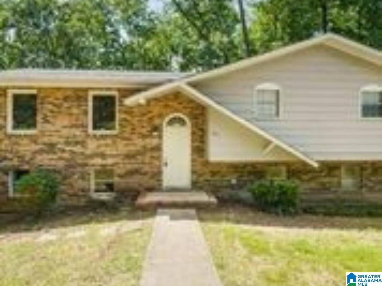 Center Point, AL 35215,1833 5TH WAY NW