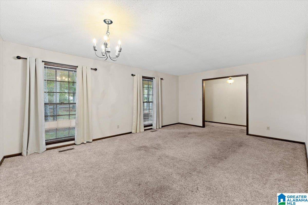 Oneonta, AL 35121,805 COTTON AVENUE