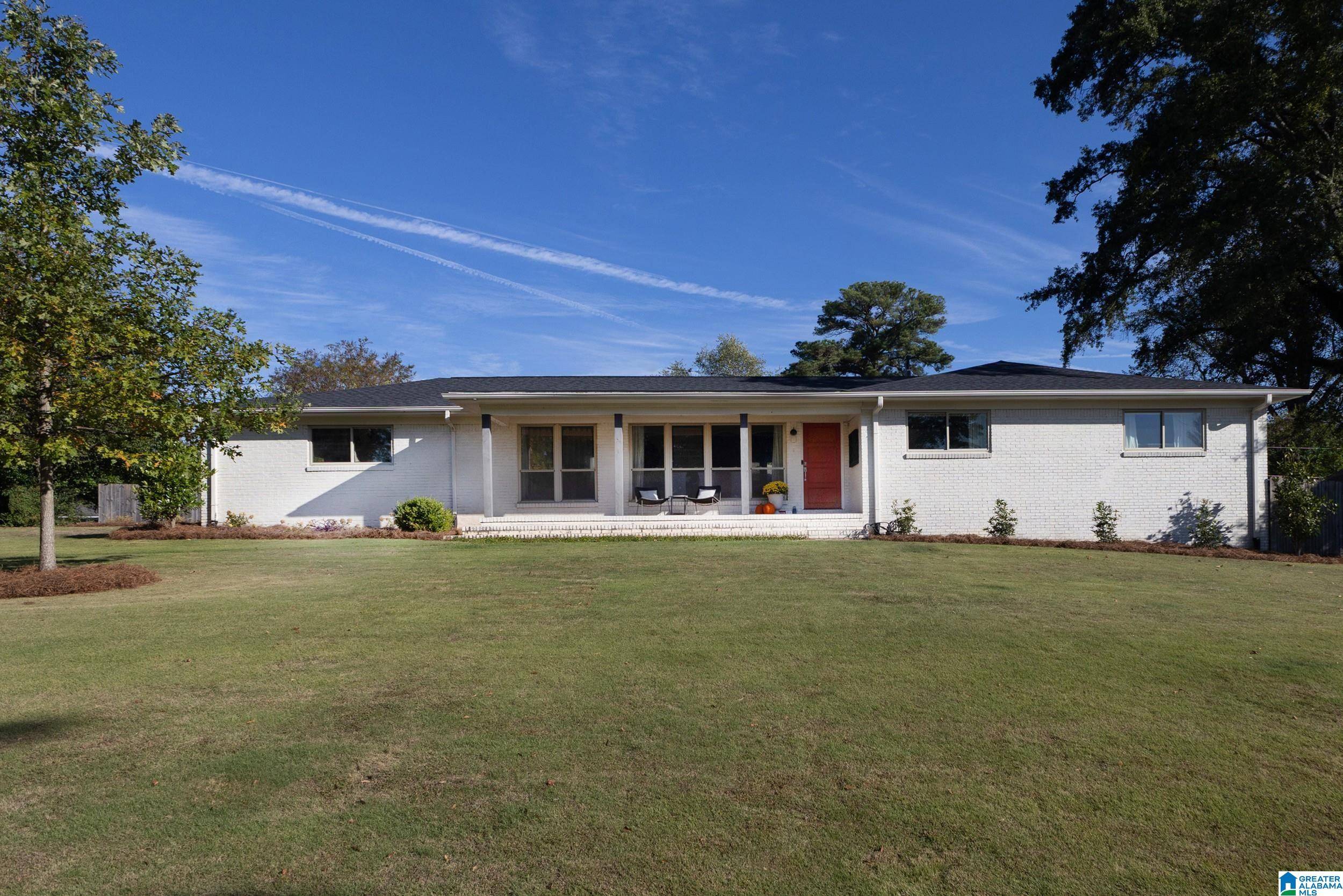 Vestavia Hills, AL 35216,1814 OLD ORCHARD ROAD