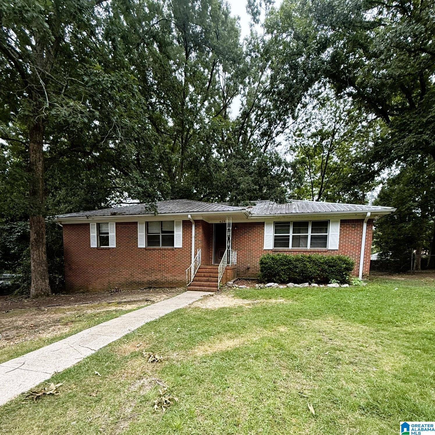 Birmingham, AL 35215,629 26TH AVENUE NW