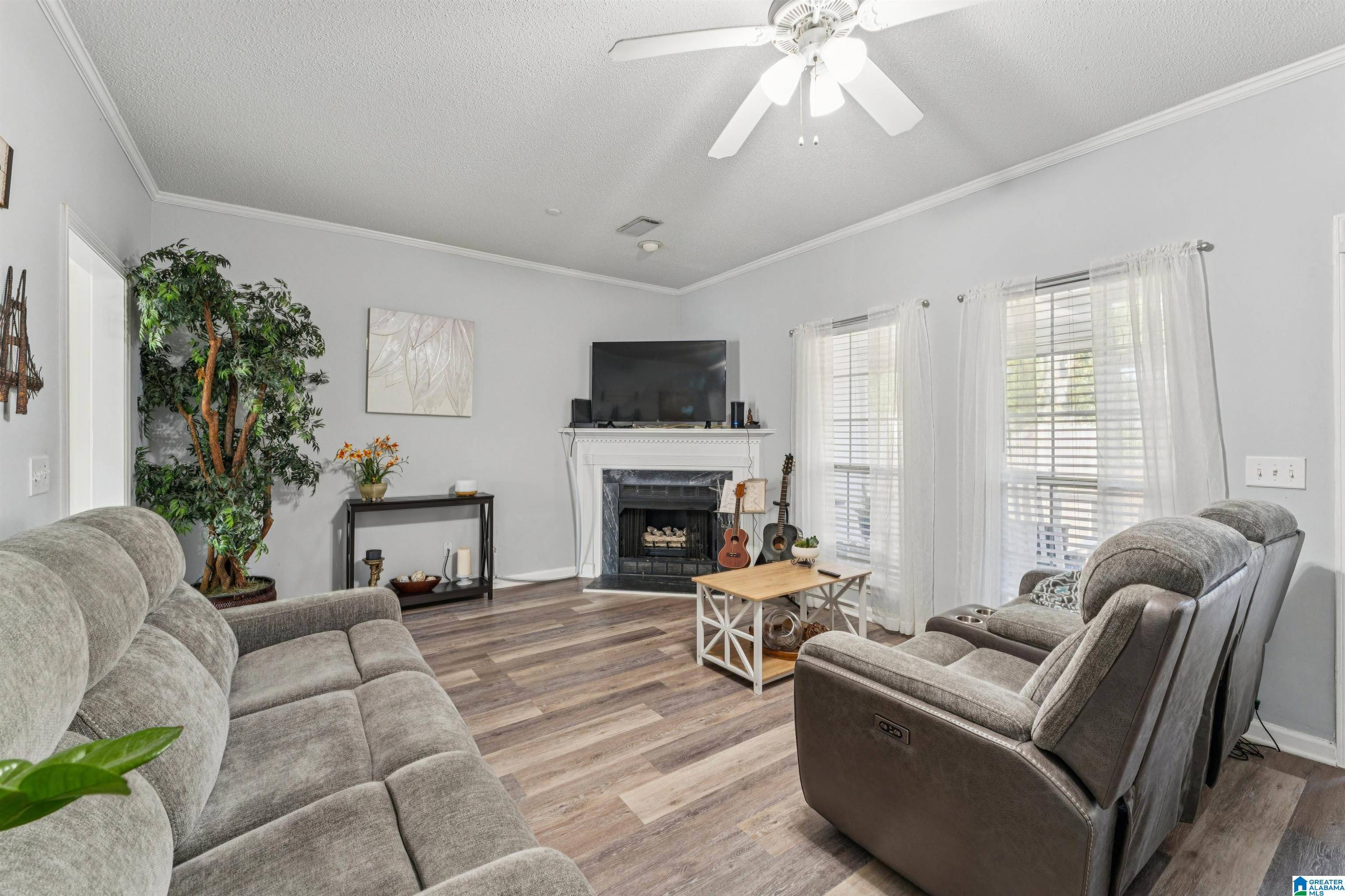 Alabaster, AL 35007,716 3RD STREET NE