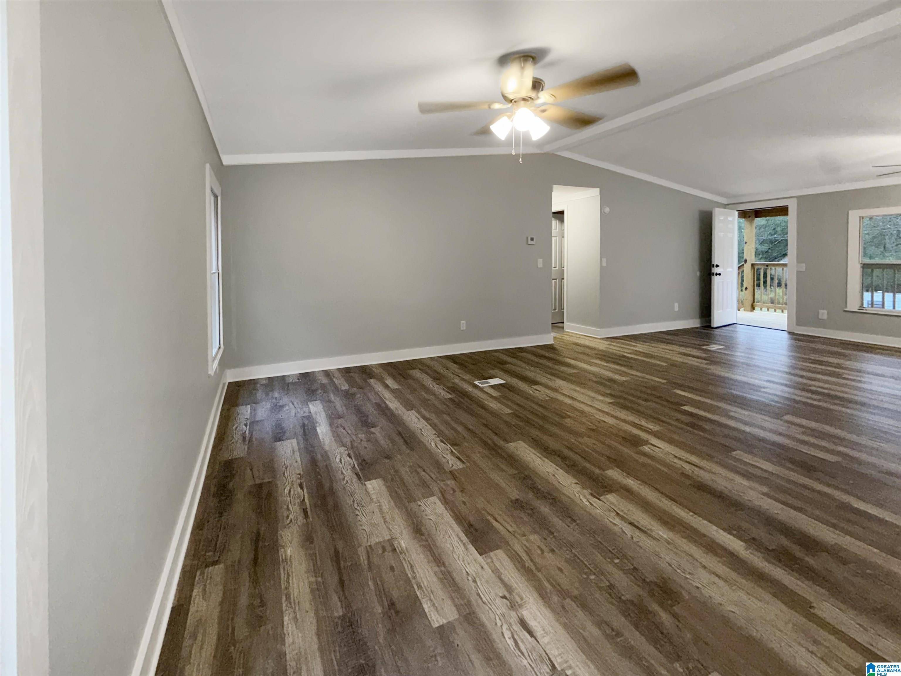 West Blocton, AL 35184,620 ROCKYVIEW ROAD