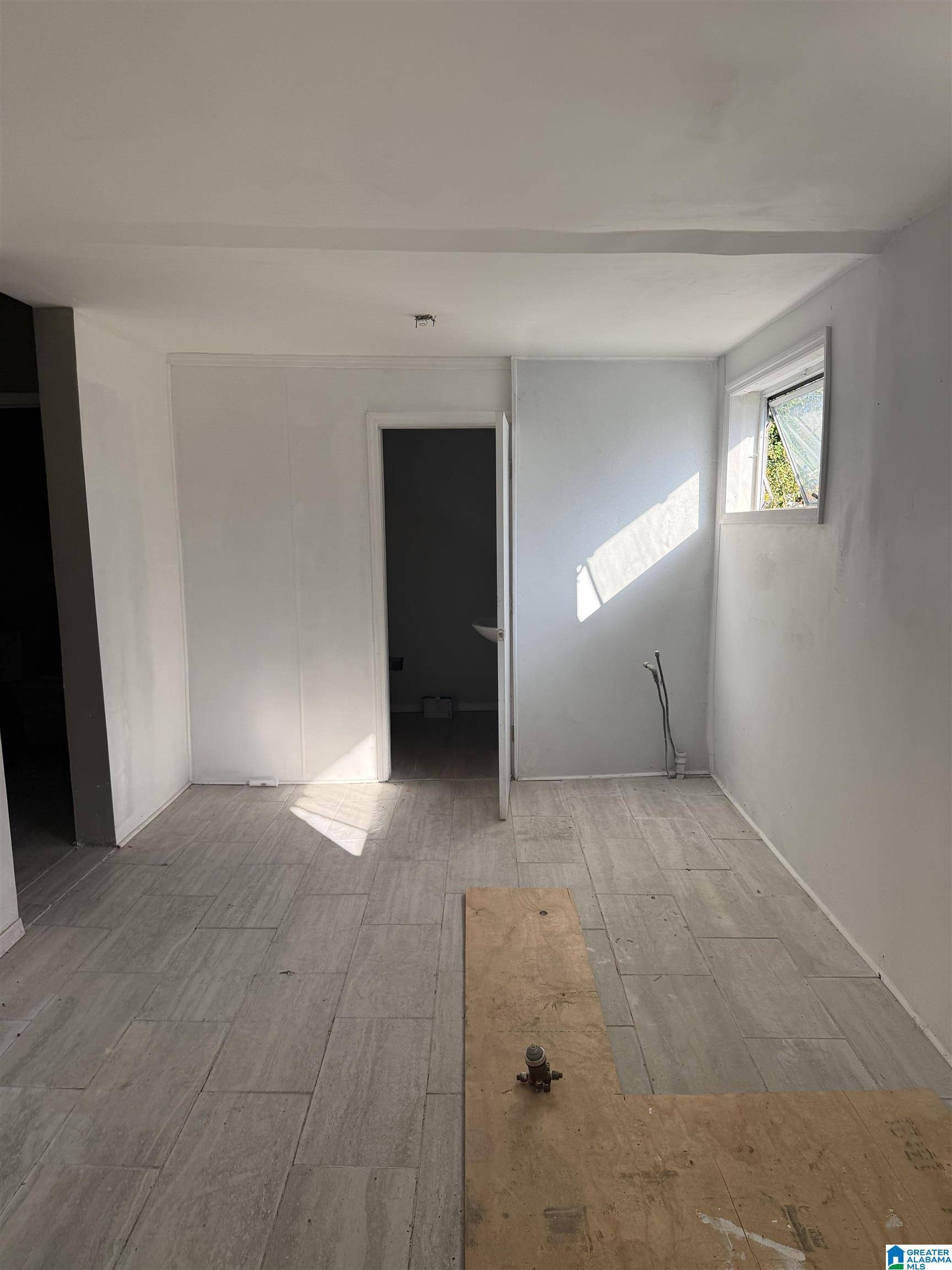 Anniston, AL 36201,1815 WALNUT AVENUE