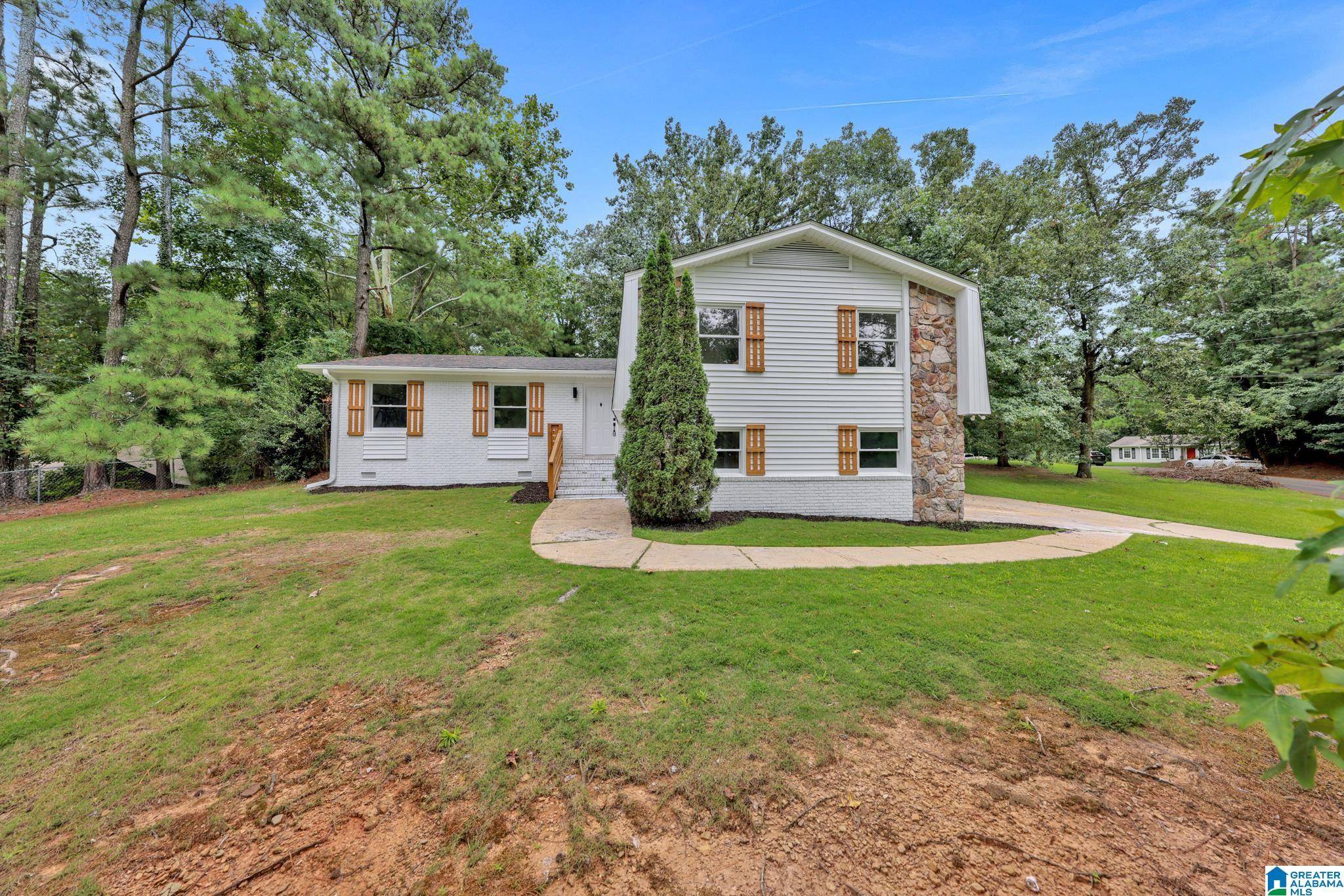 Hoover, AL 35244,4919 S ALTADENA DRIVE