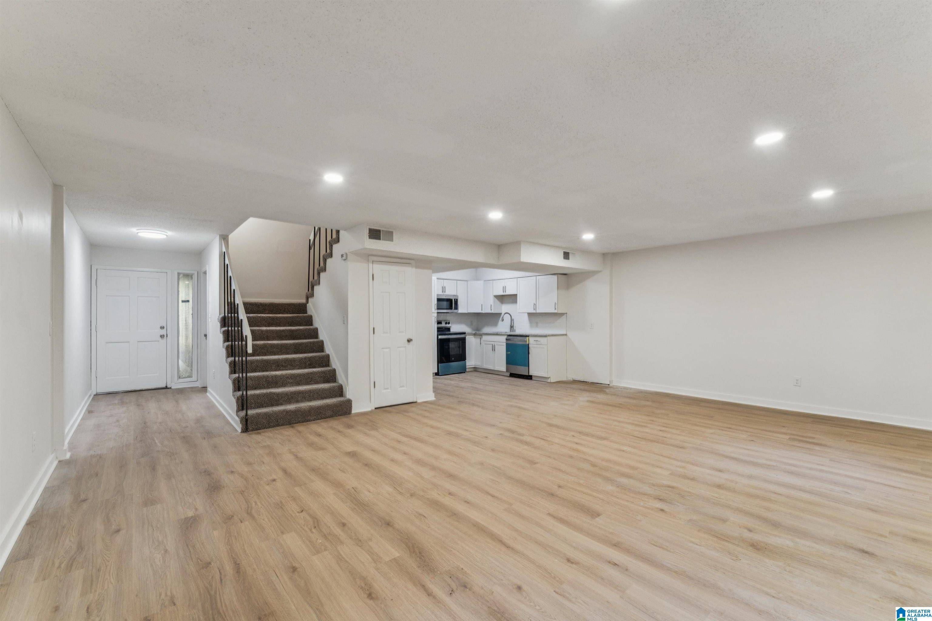 Birmingham, AL 35205,690 IDLEWILD CIRCLE