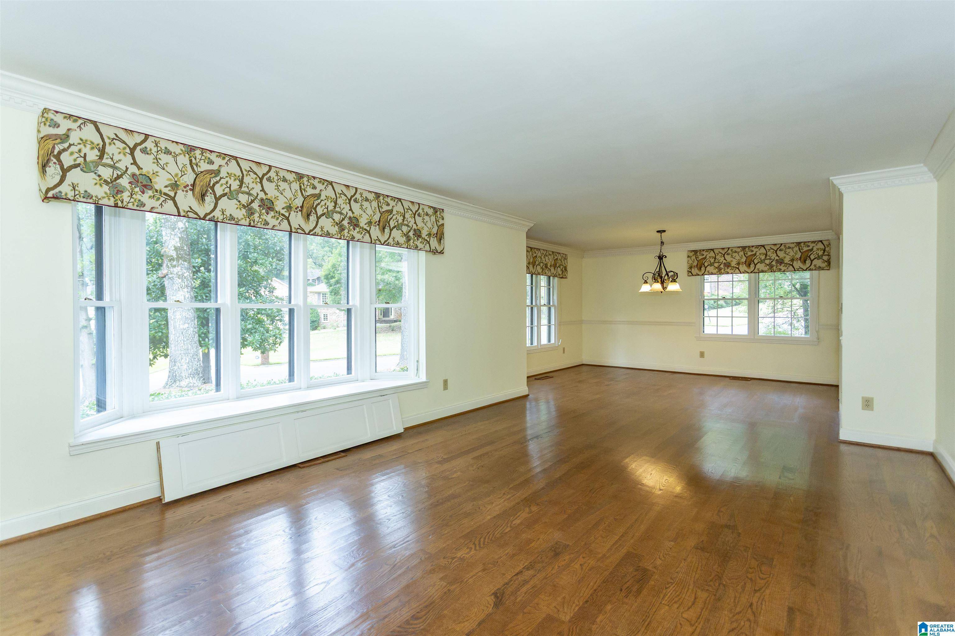 Vestavia Hills, AL 35216,2216 HUNTERS COVE