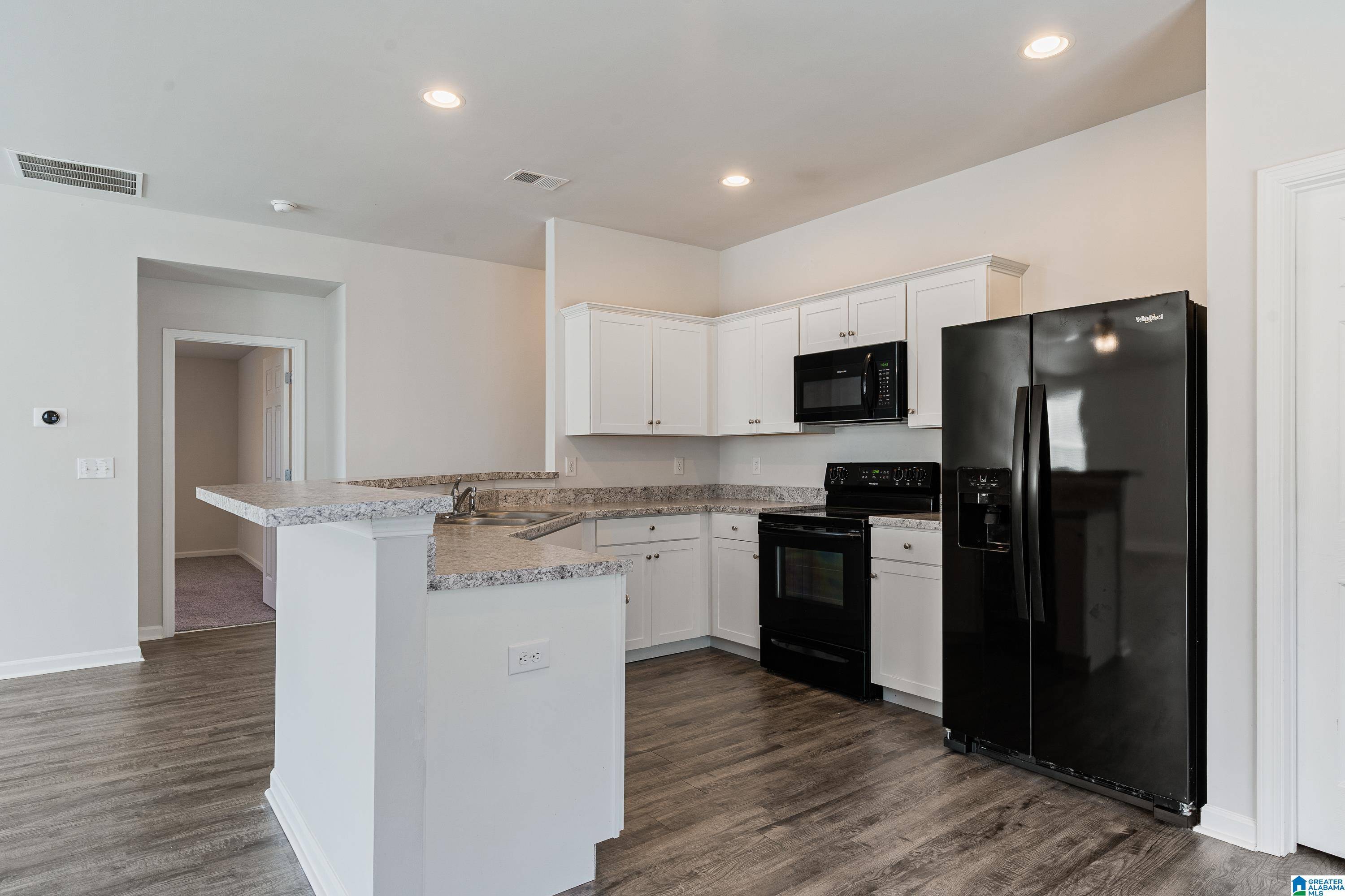 Odenville, AL 35120,136 HUNTERS COVE