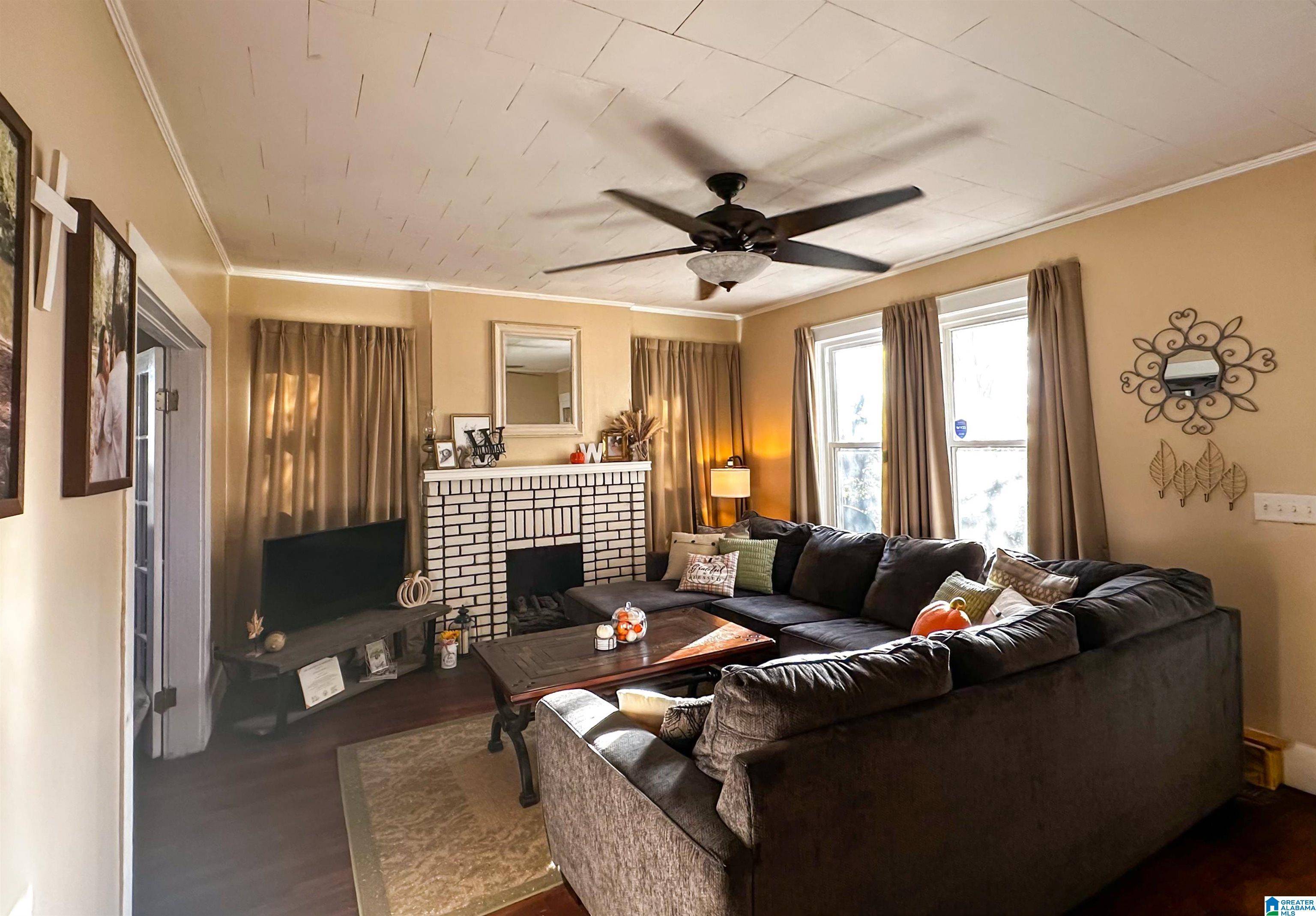 West Blocton, AL 35184,242 FLORIDA STREET