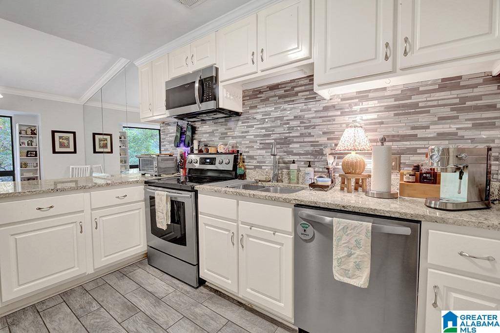 Vestavia Hills, AL 35243,114 W WEST GREEN #114