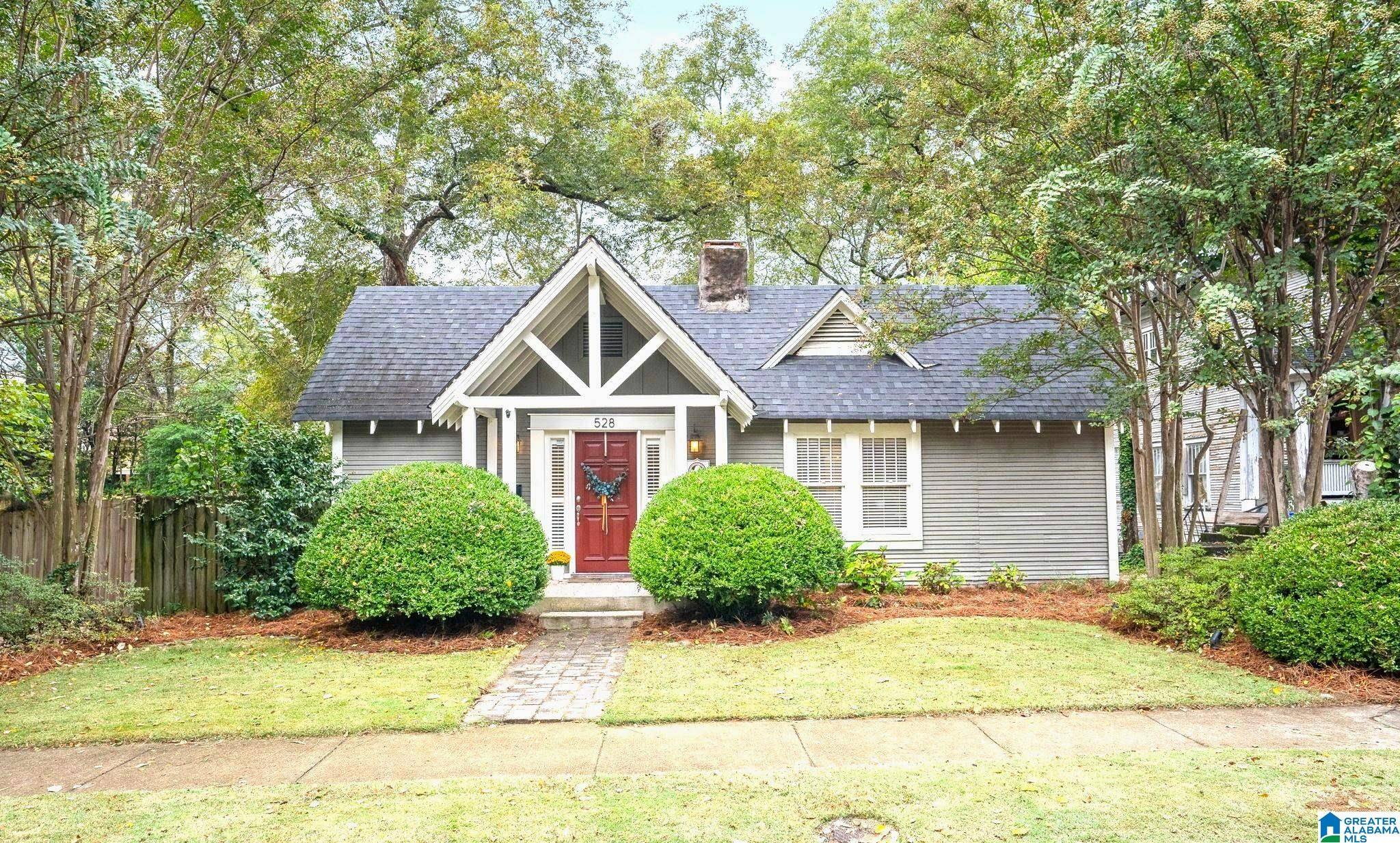 Birmingham, AL 35212,528 56TH STREET S