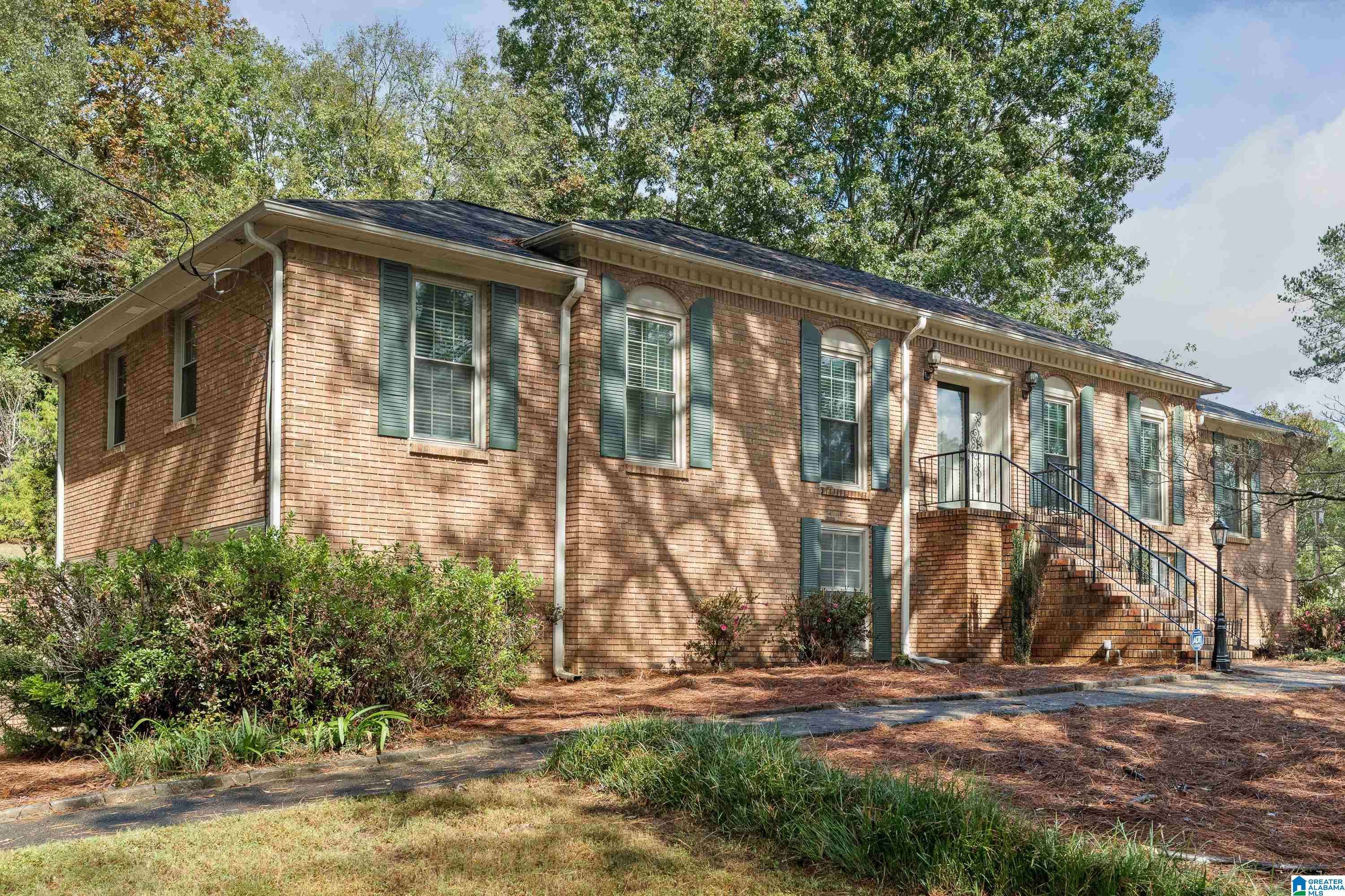 Trussville, AL 35173,200 POWELL PLACE