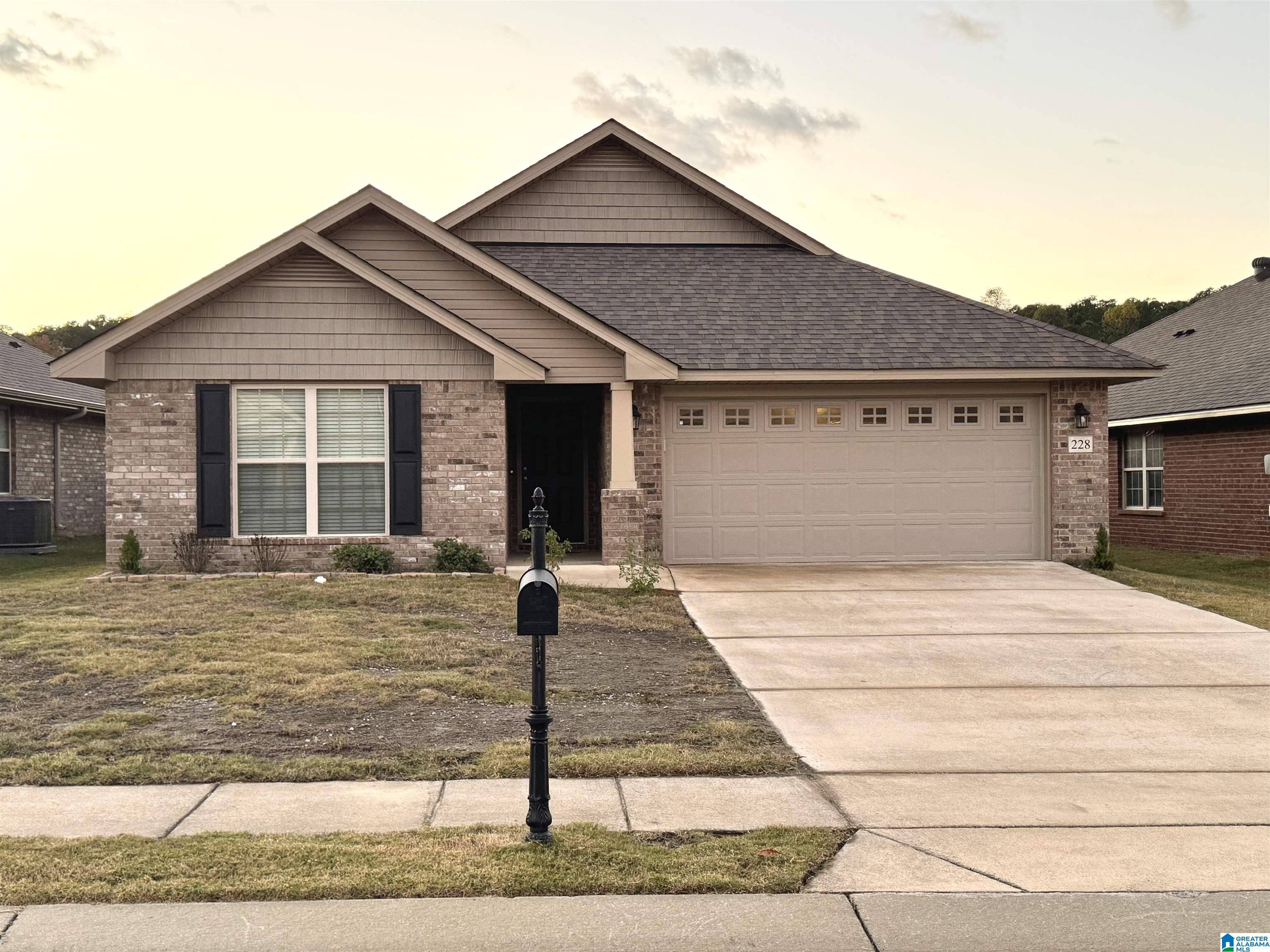 Odenville, AL 35120,228 BLACK CREEK TRAIL