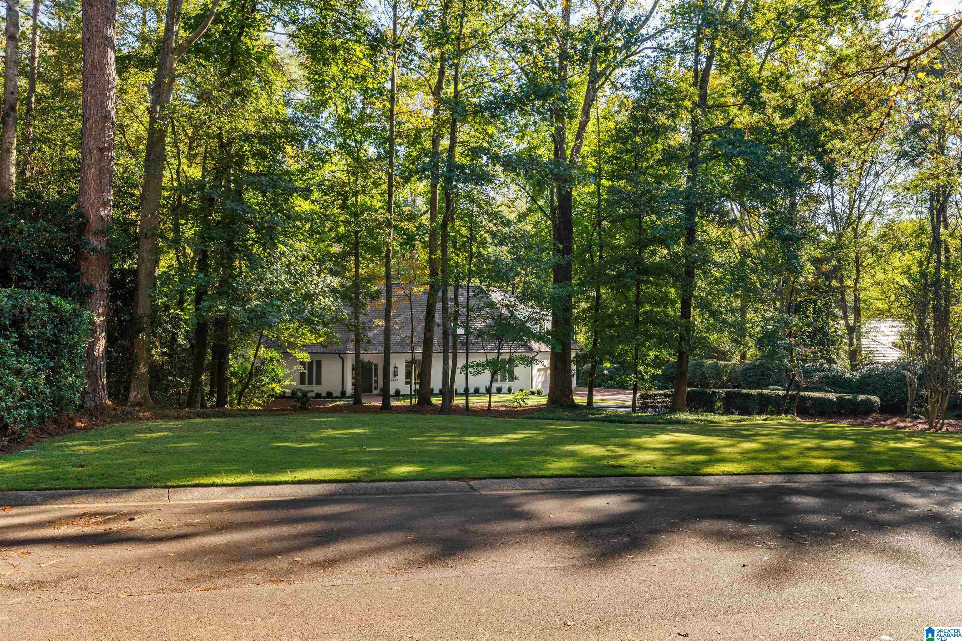 Mountain Brook, AL 35243,4217 ABINGDON TRAIL