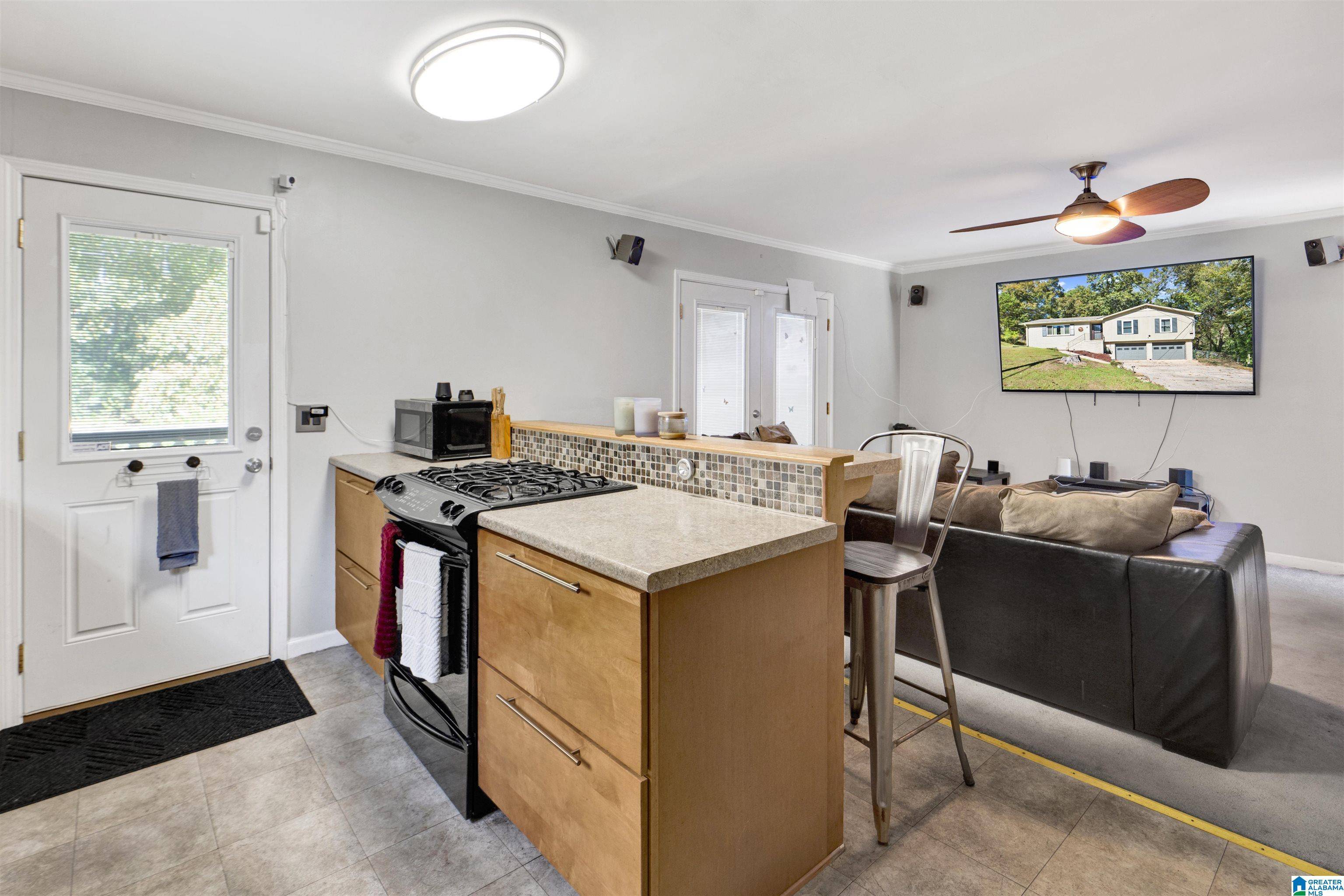 Center Point, AL 35215,211 26TH COURT NW