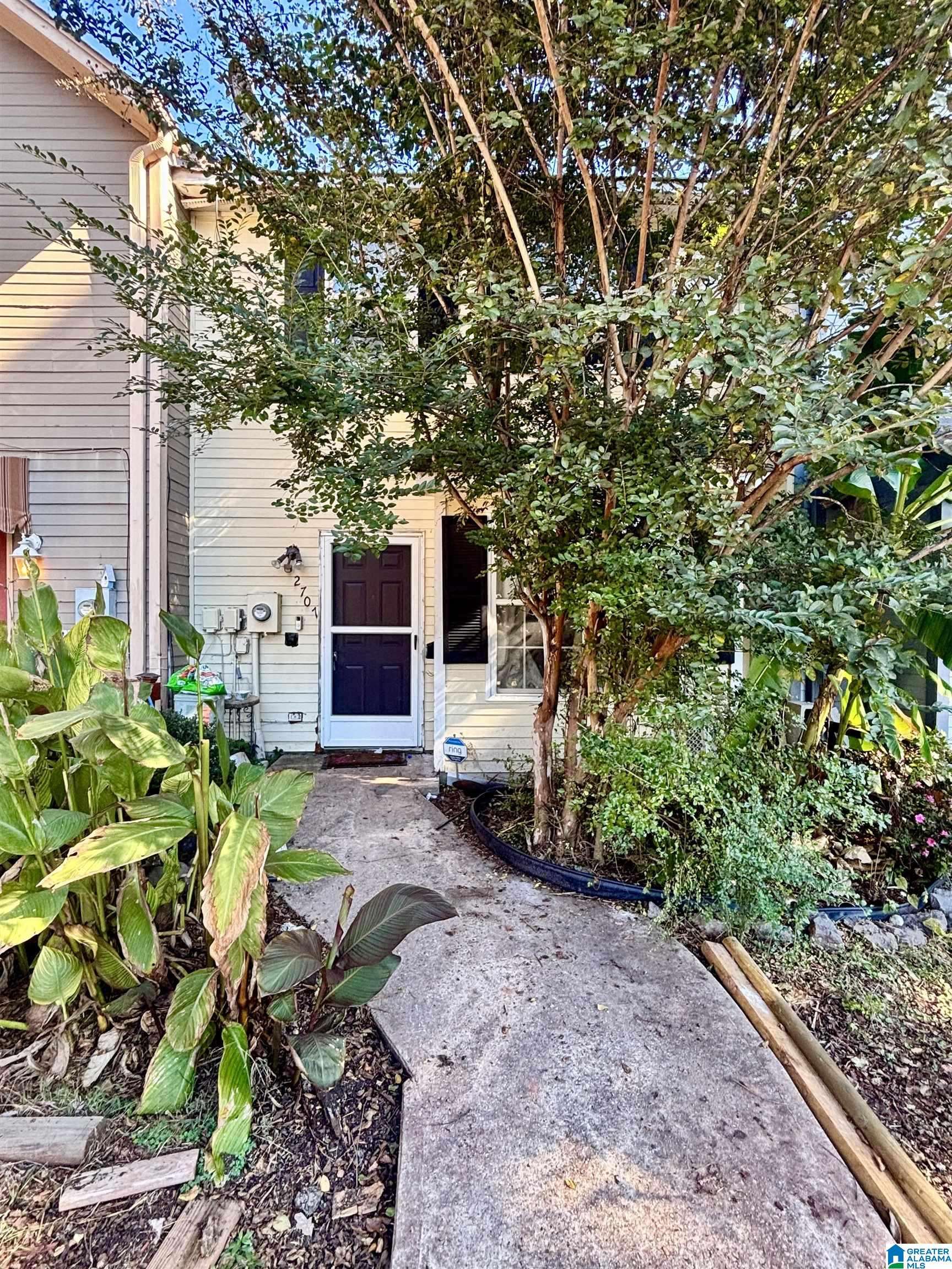 Birmingham, AL 35211,2707 20TH STREET SW