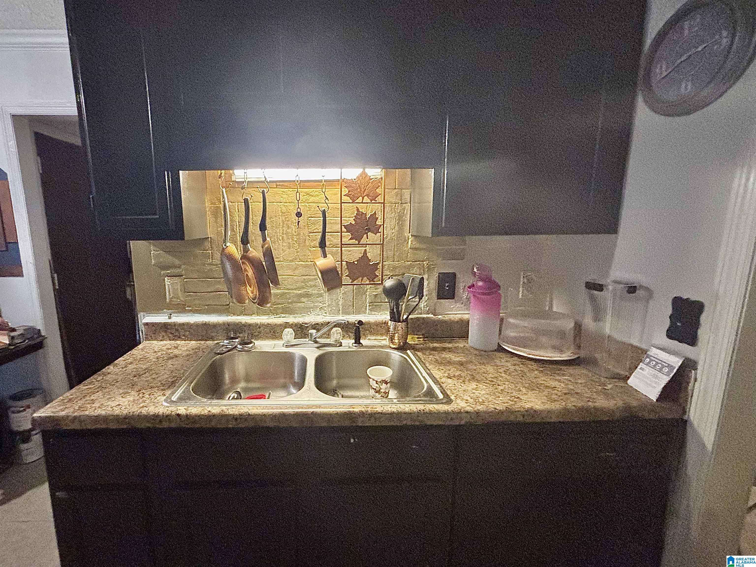 Birmingham, AL 35211,2707 20TH STREET SW