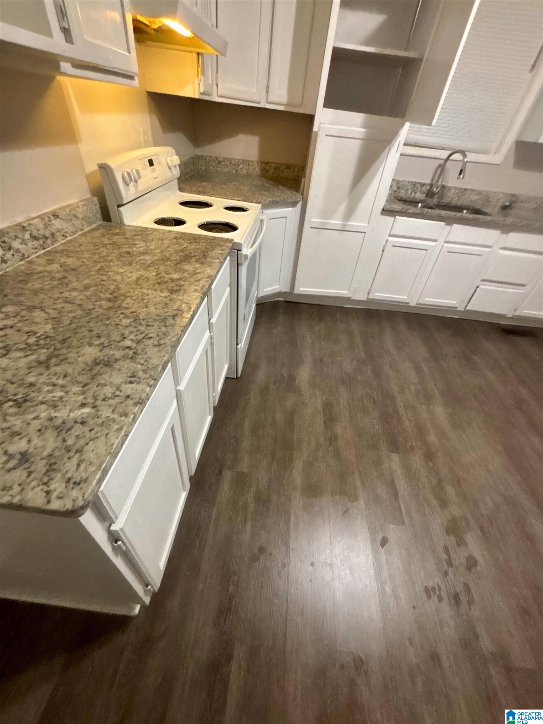 Midfield, AL 35228,511 12TH STREET