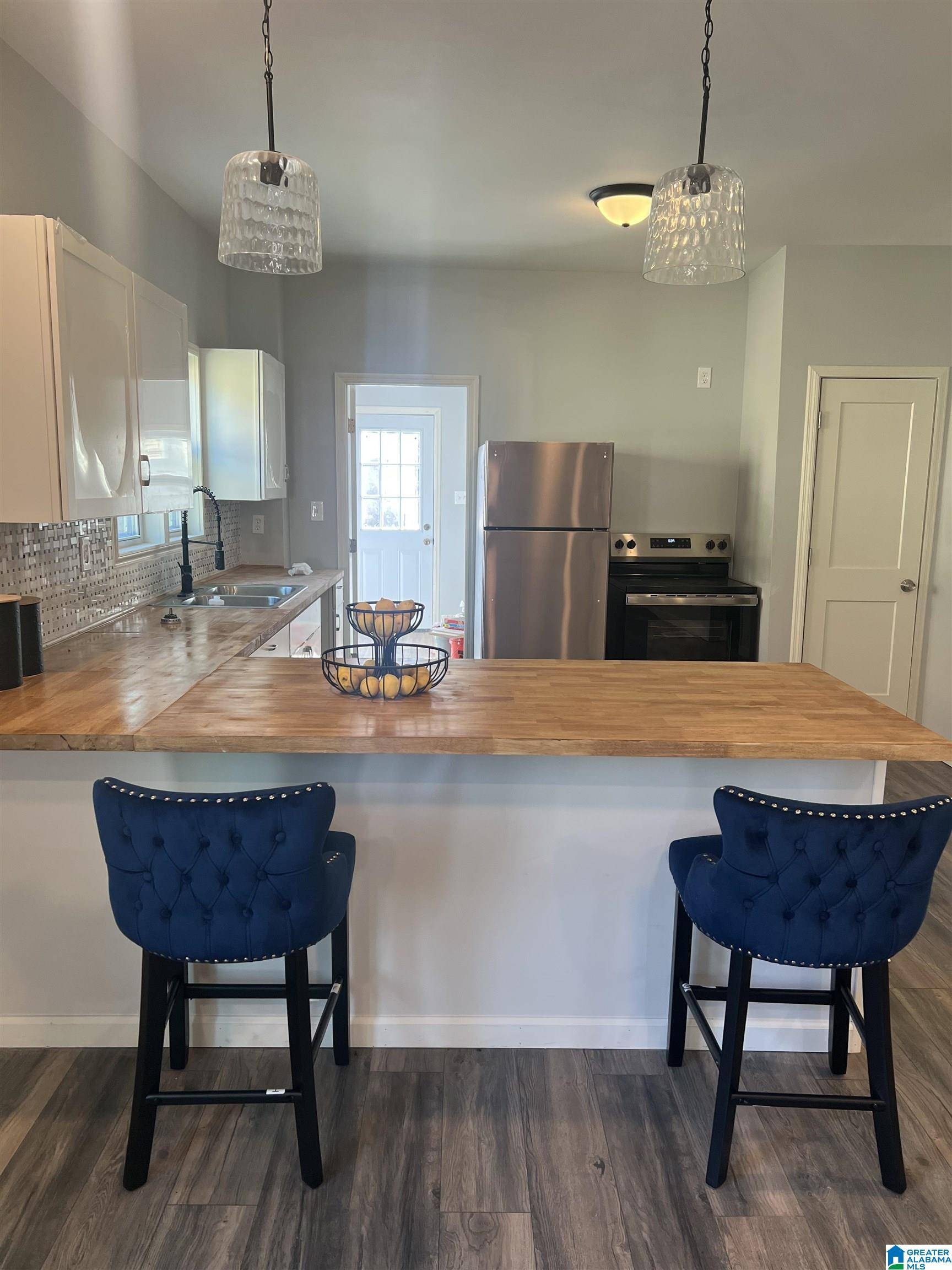 Birmingham, AL 35214,809 6TH WAY