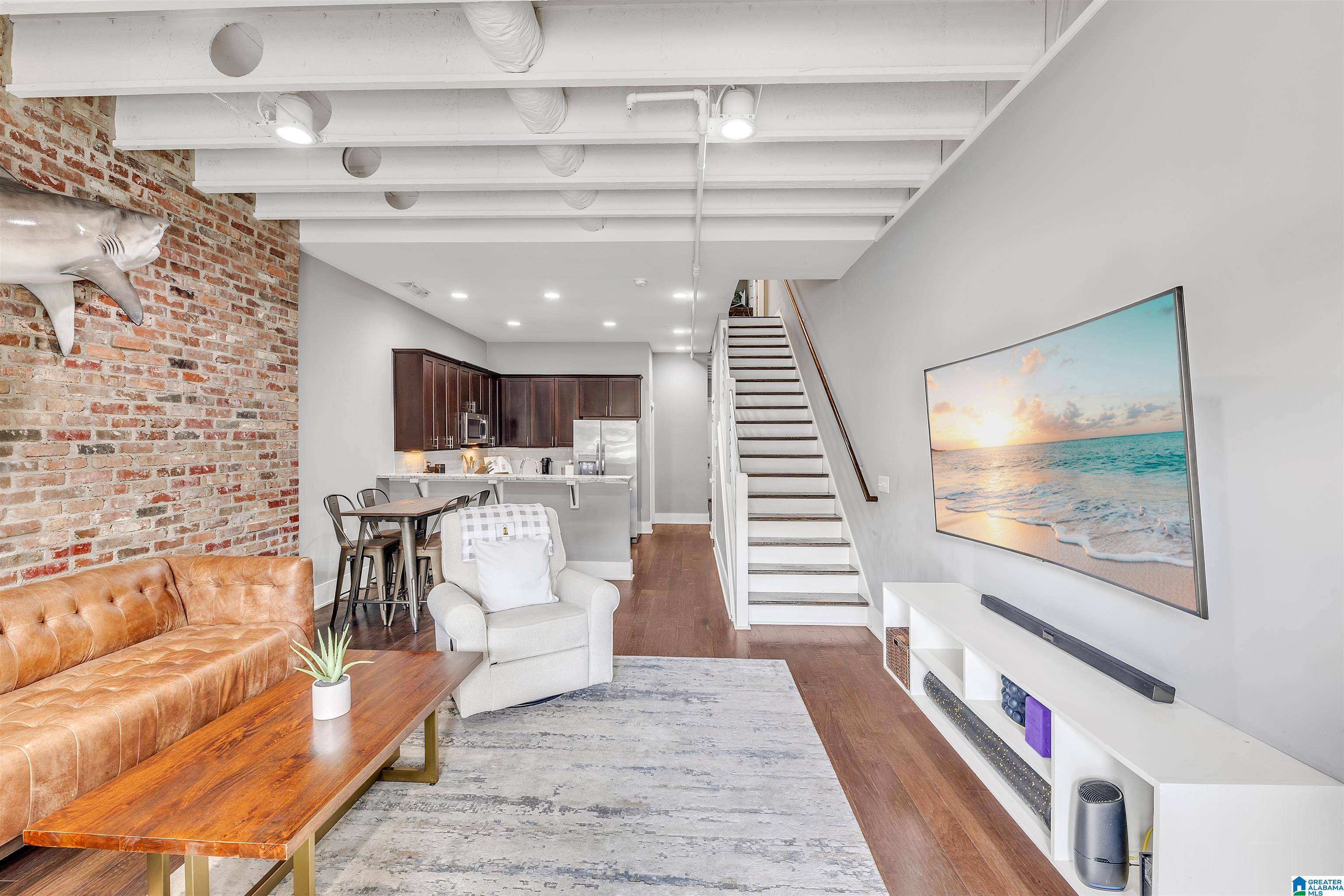 Birmingham, AL 35242,708 BARRISTERS COURT #708