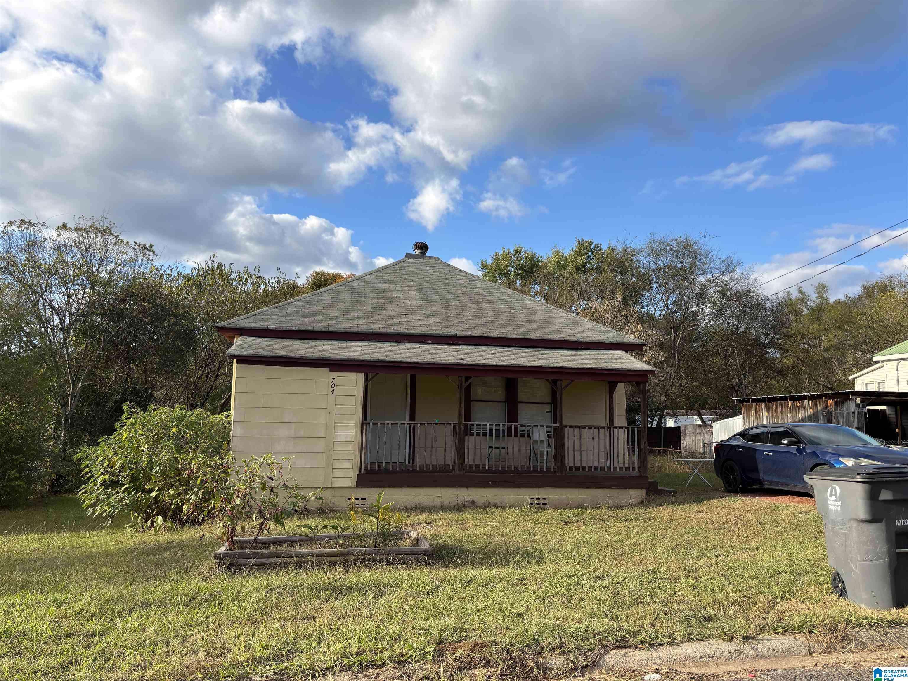 Birmingham, AL 35224,704 FALMOUTH STREET