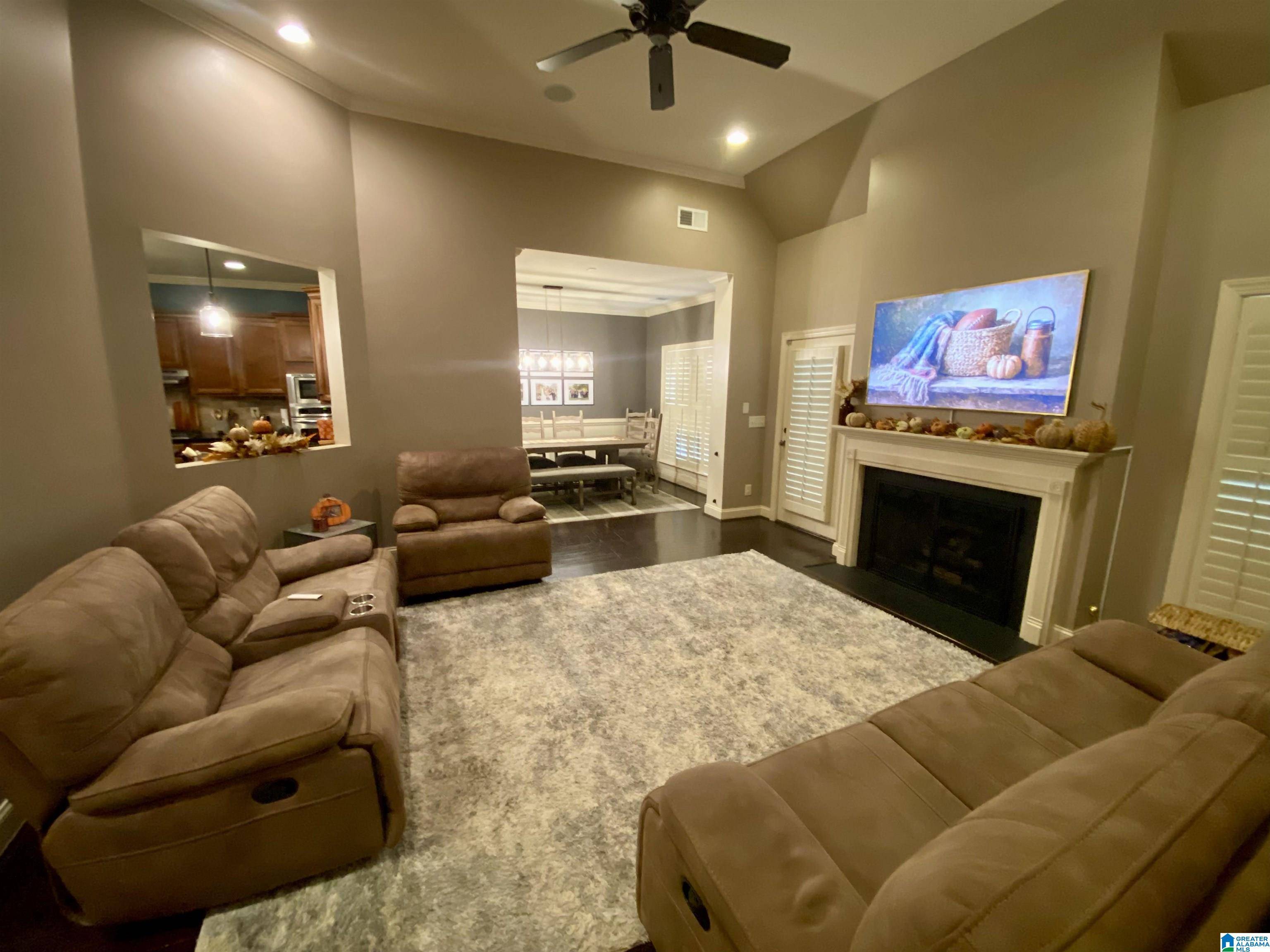 Jasper, AL 35504,104 MEADOW WAY