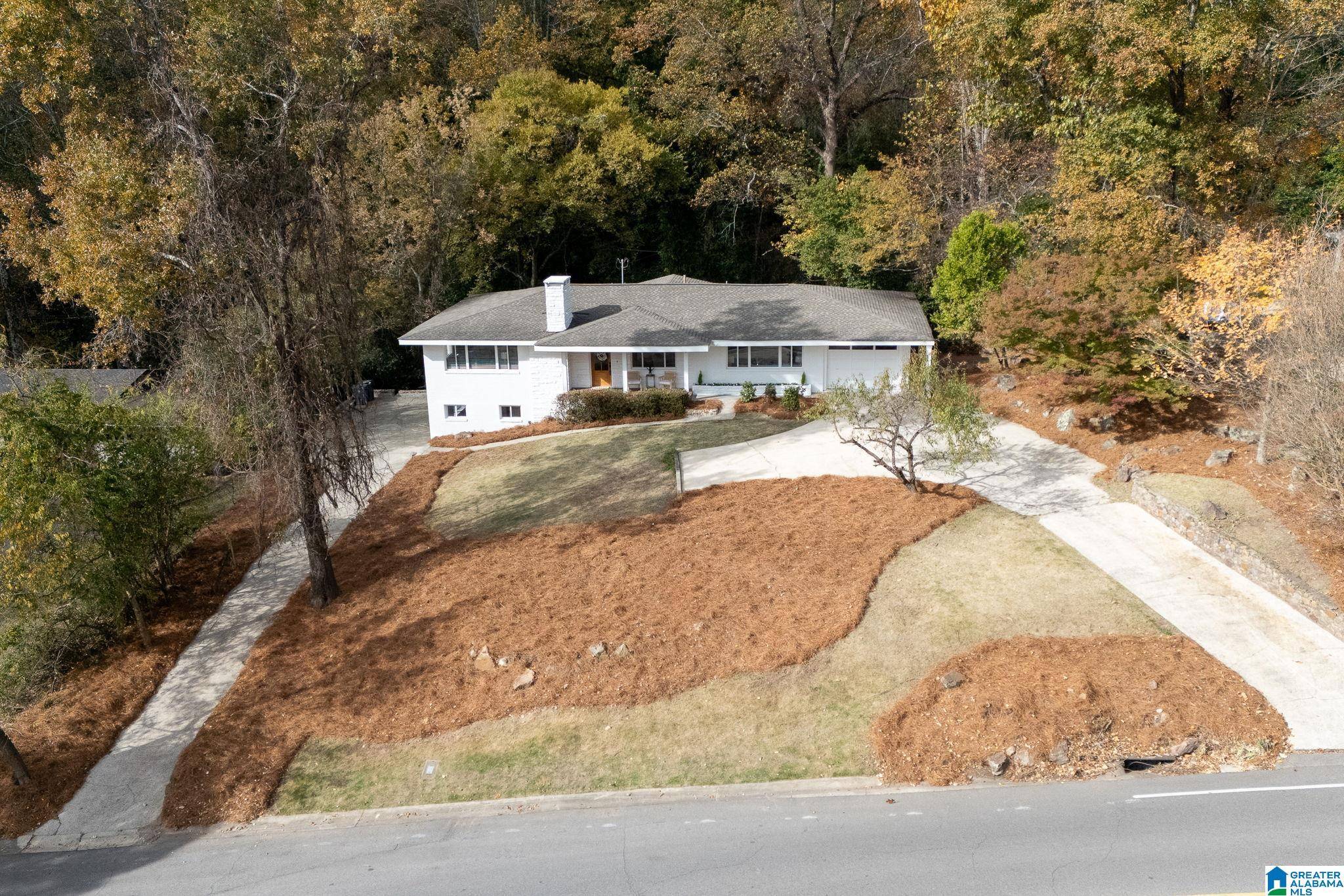 Vestavia Hills, AL 35216,2725 SHADES CREST ROAD