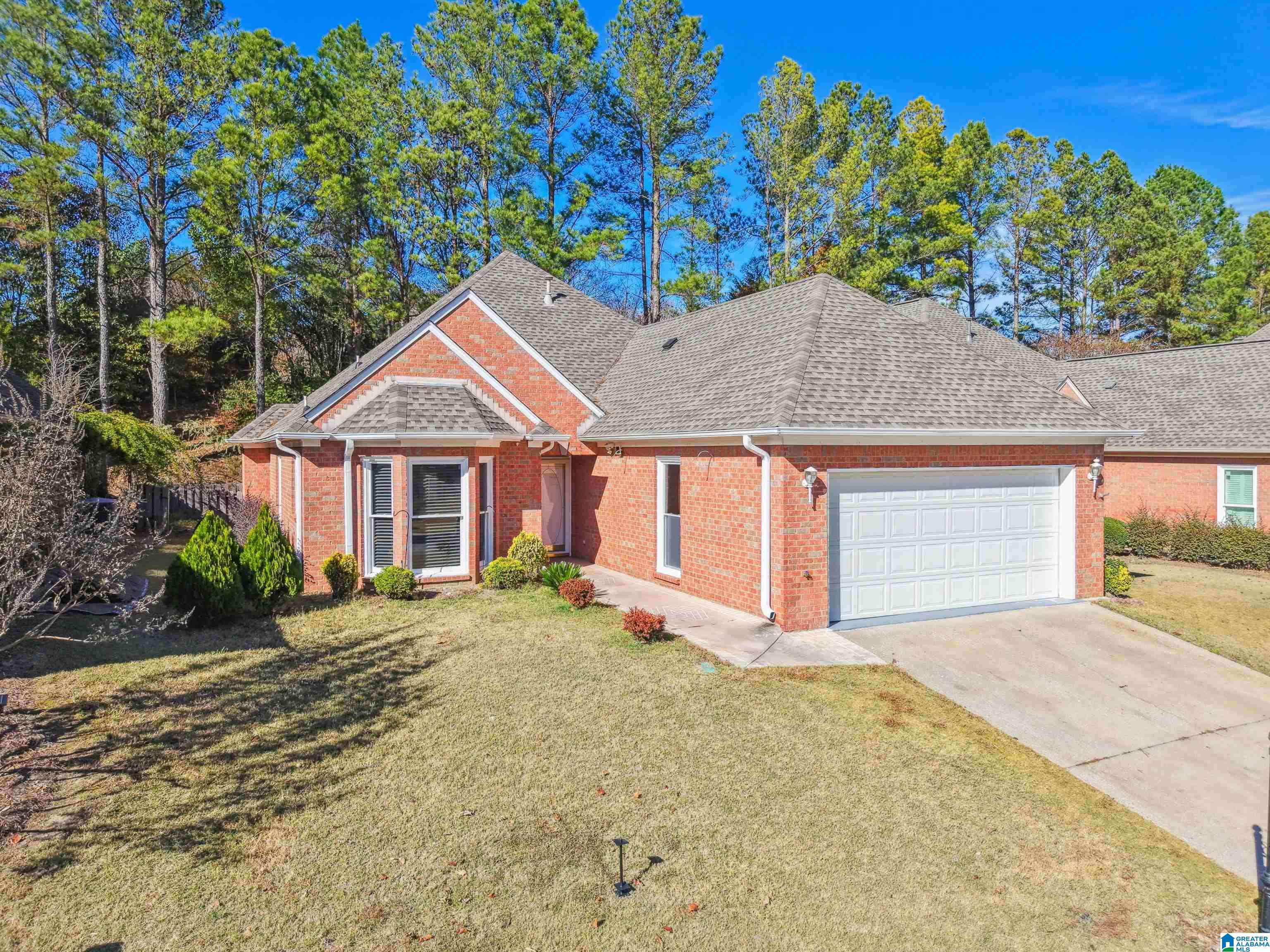 Hoover, AL 35244,225 CREST LAKE DRIVE