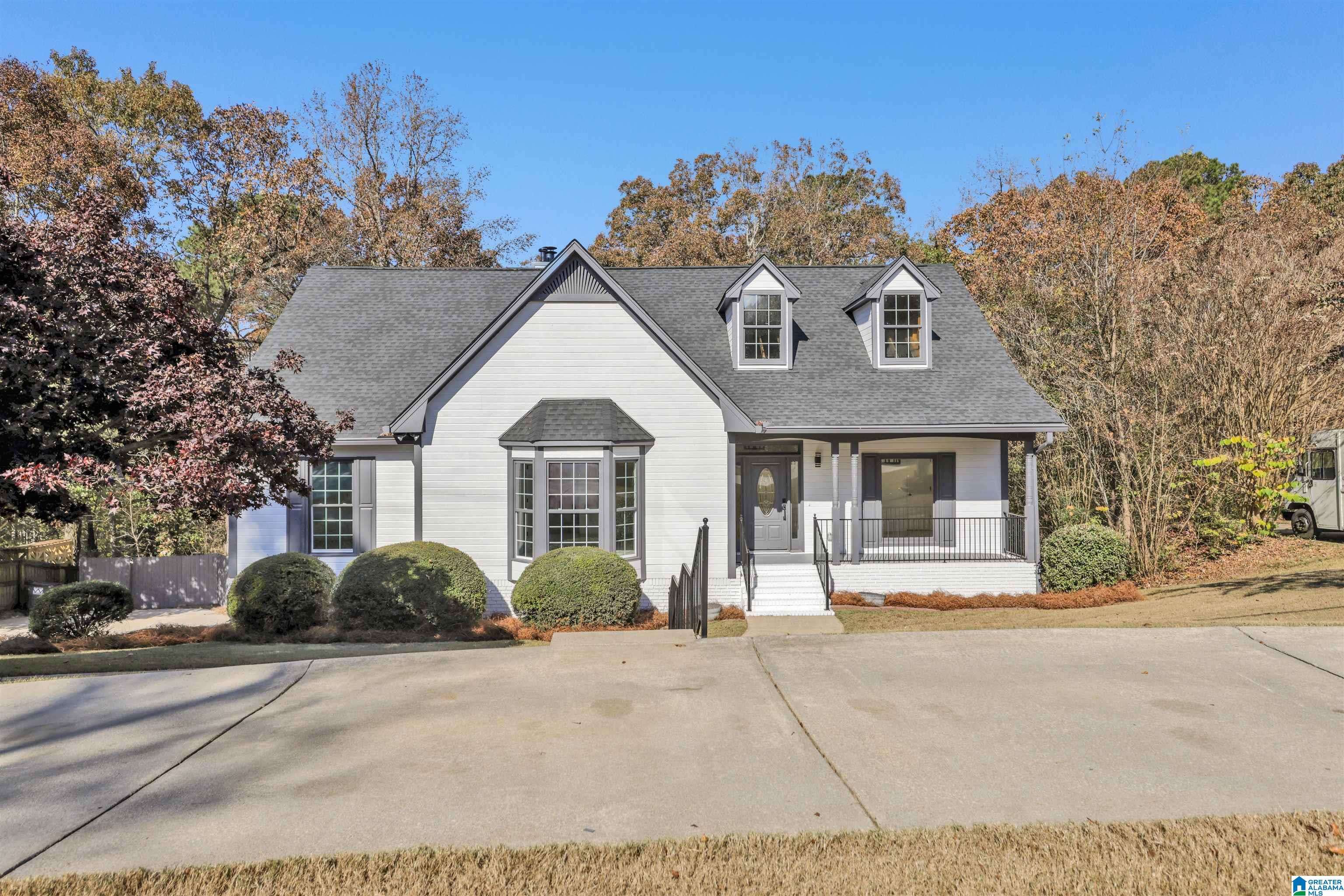 Trussville, AL 35173,652 E OAK DRIVE