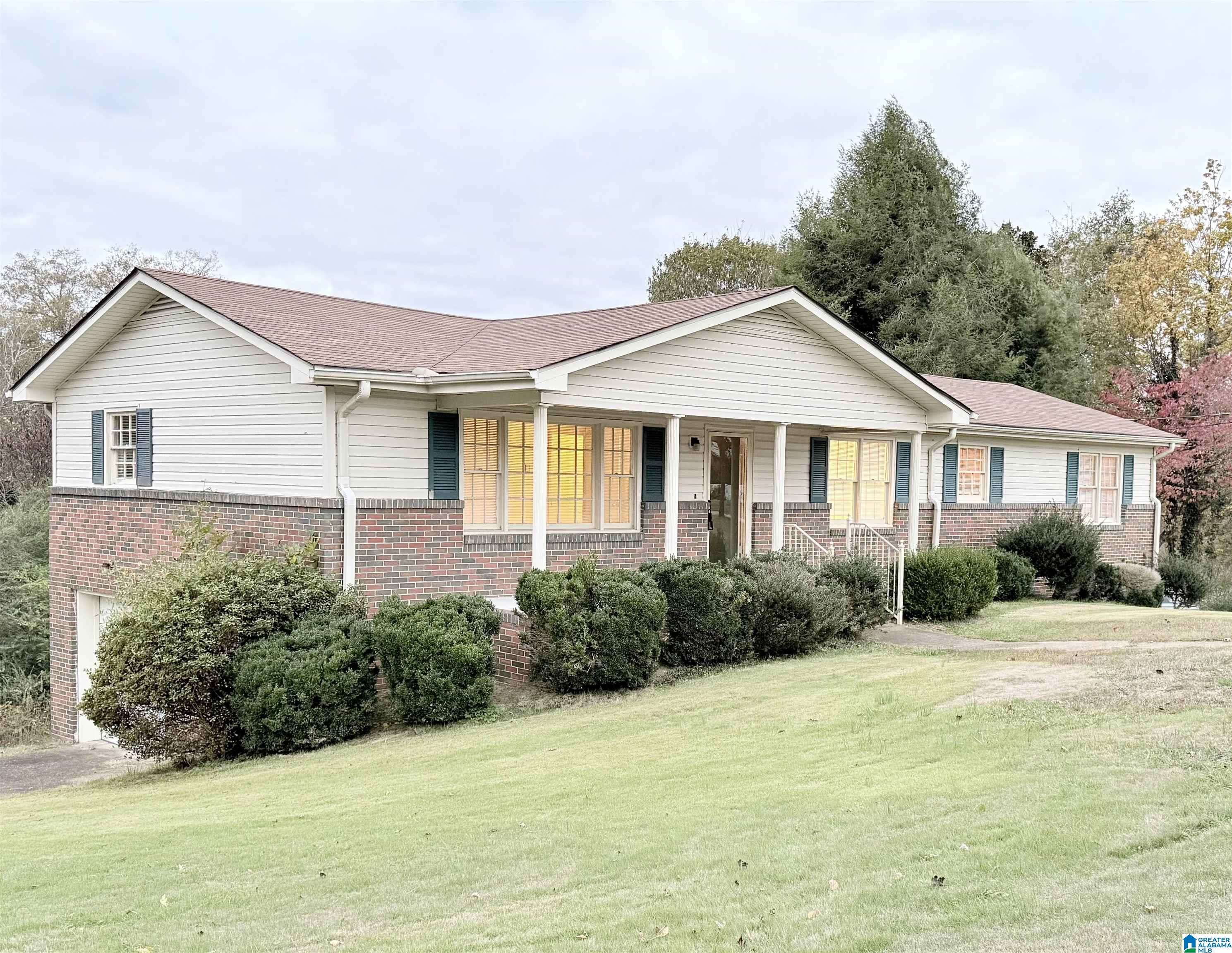 Oneonta, AL 35121,1 GRANDVIEW DRIVE