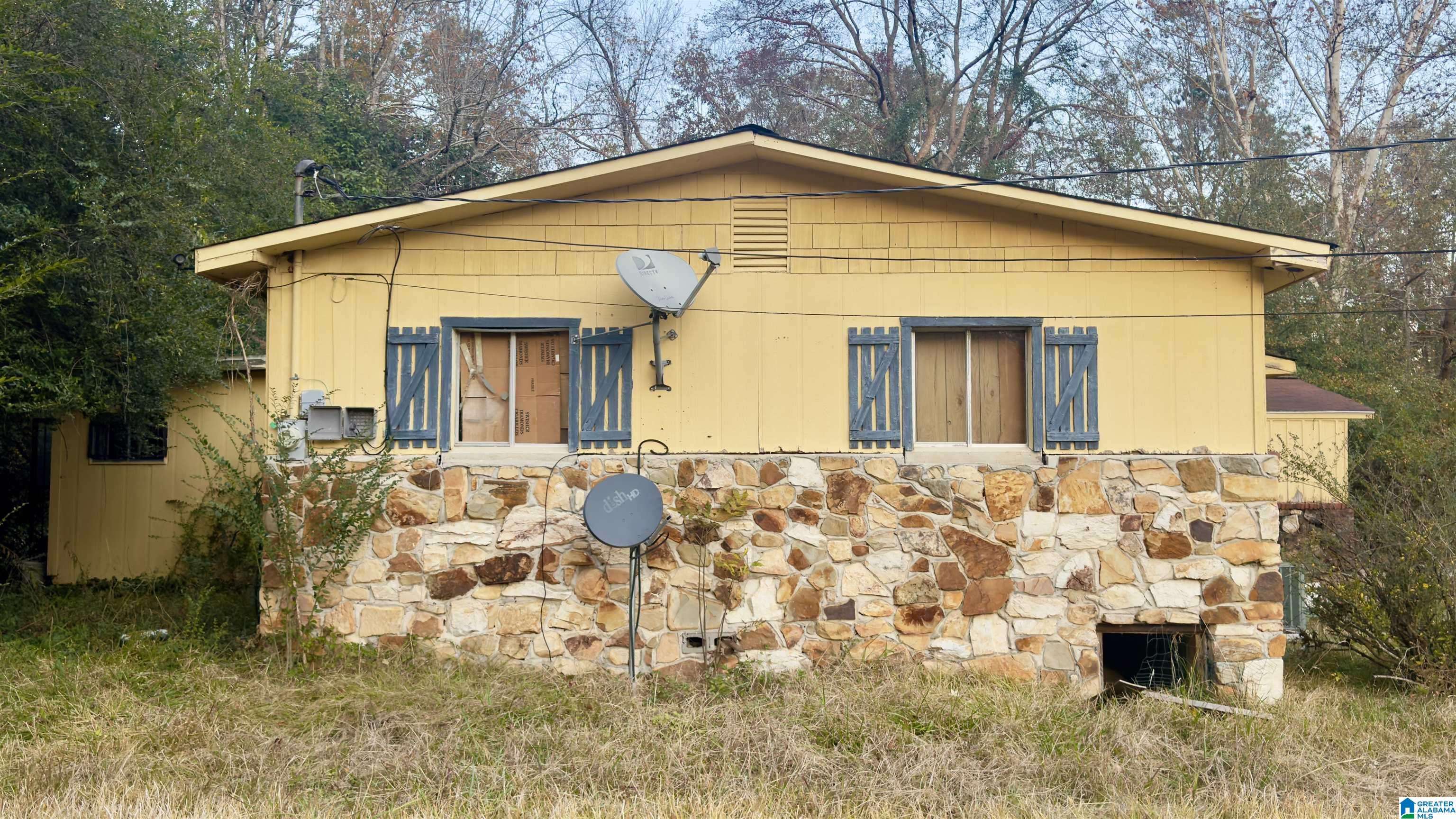 Talladega, AL 35160,464 GREEN TREE DRIVE