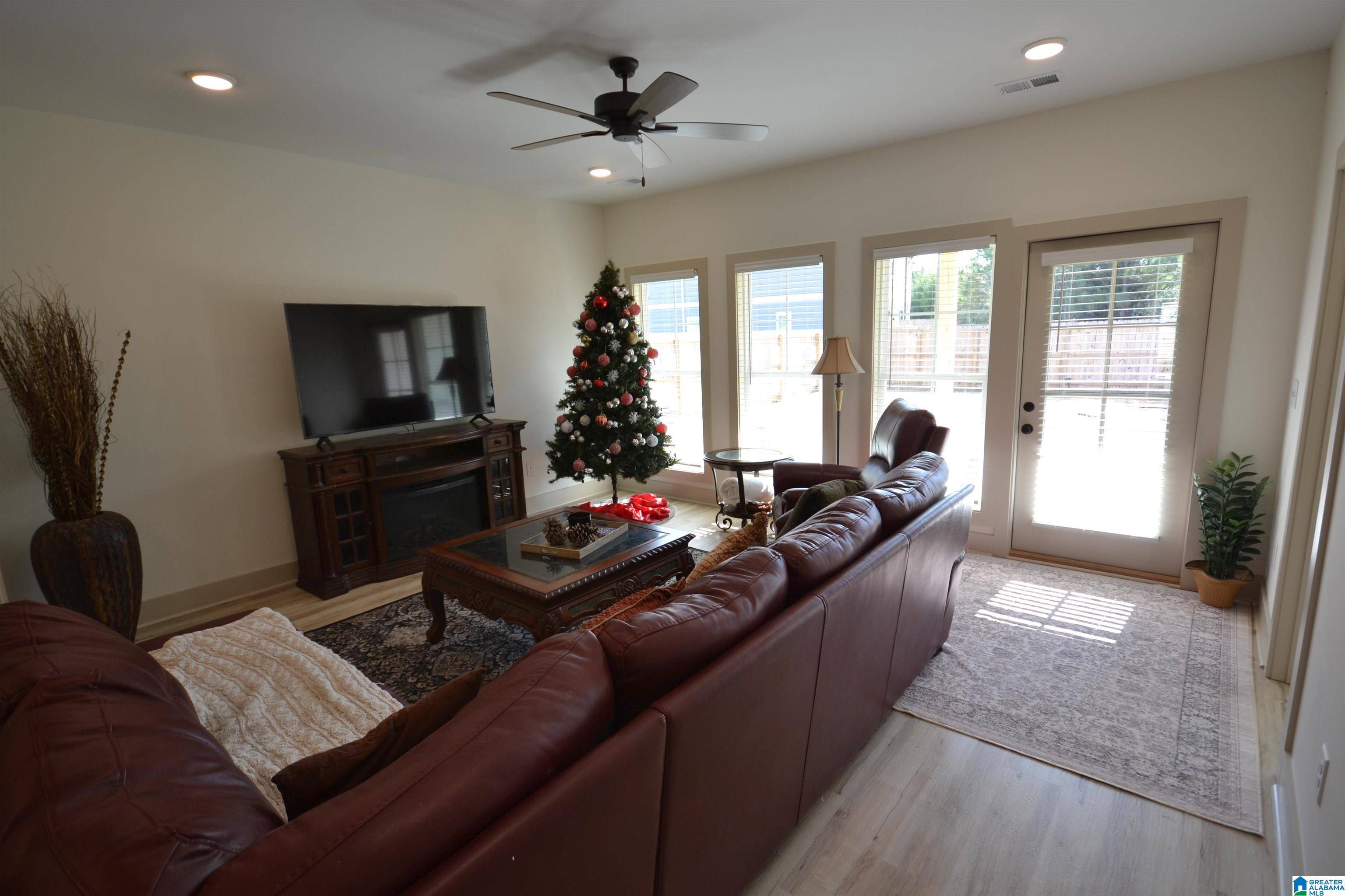 Calera, AL 35040,346 SHILOH CREEK DRIVE