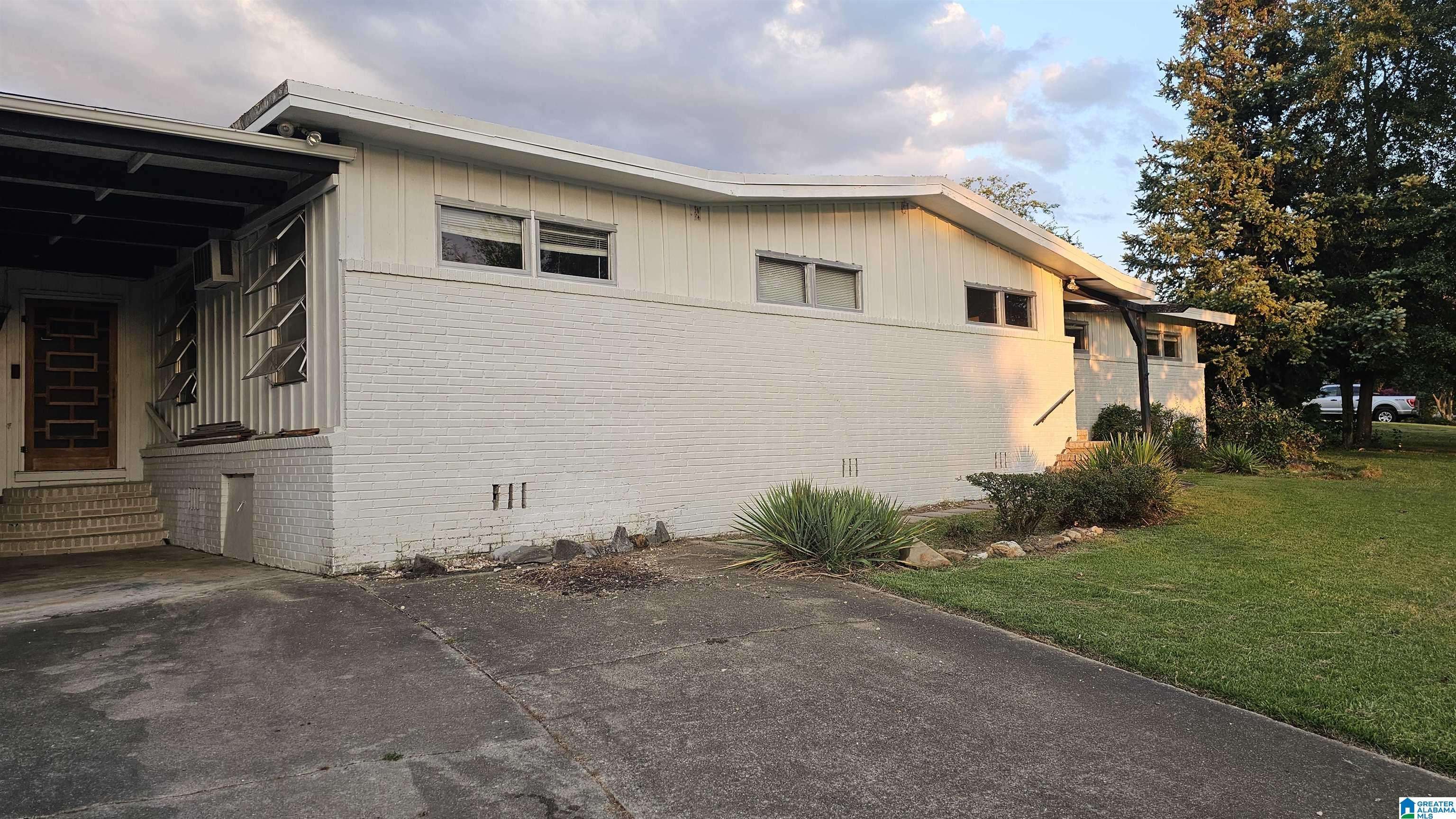 Vestavia Hills, AL 35243,3024 DOLLY RIDGE DRIVE