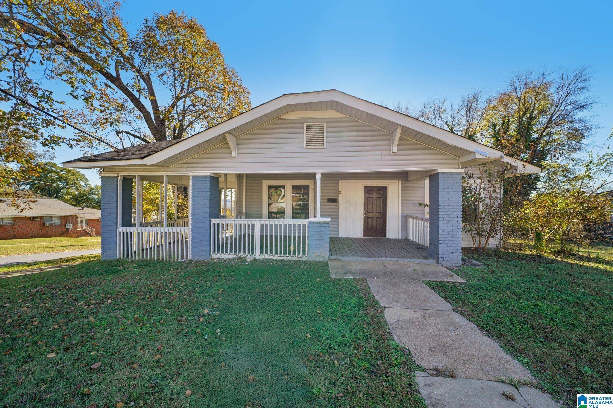 Birmingham, AL 35218,2223 28TH STREET W