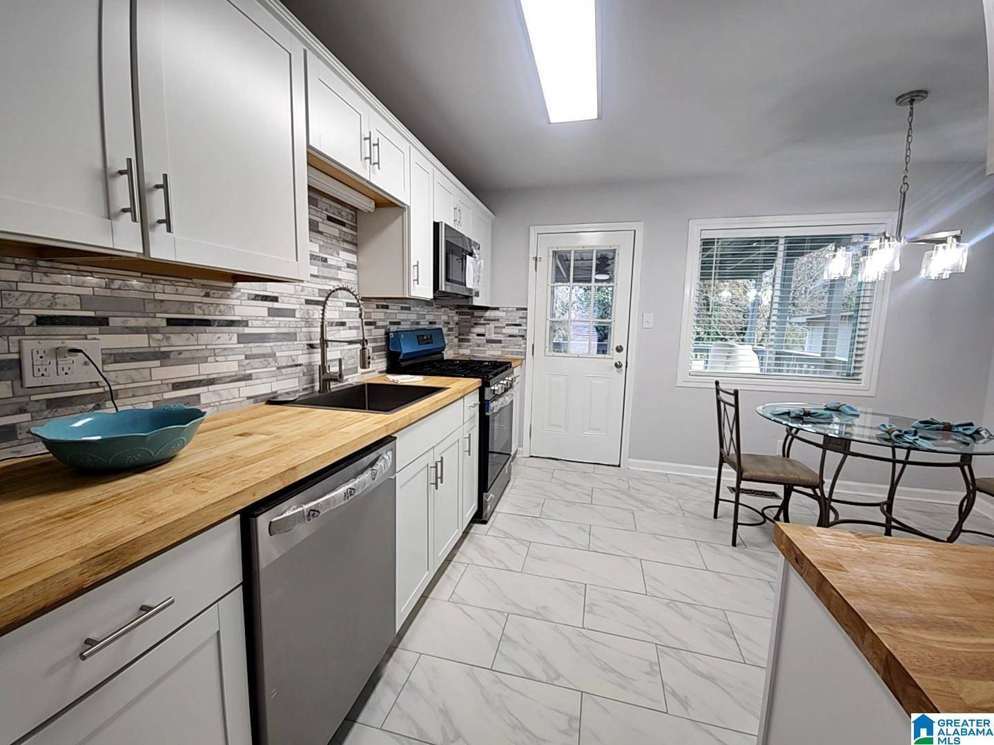 Birmingham, AL 35235,1833 LYLE DRIVE