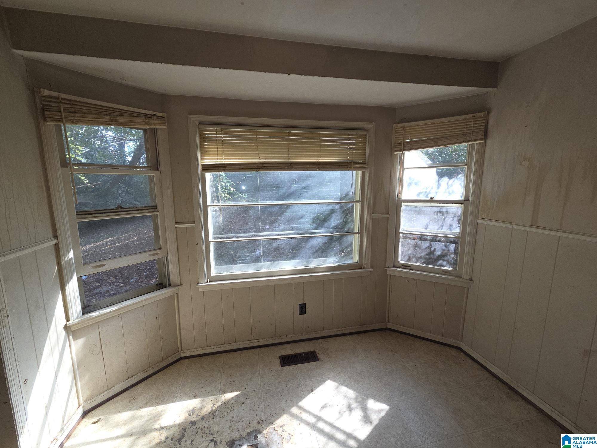 Center Point, AL 35215,25 HILLVIEW LANE