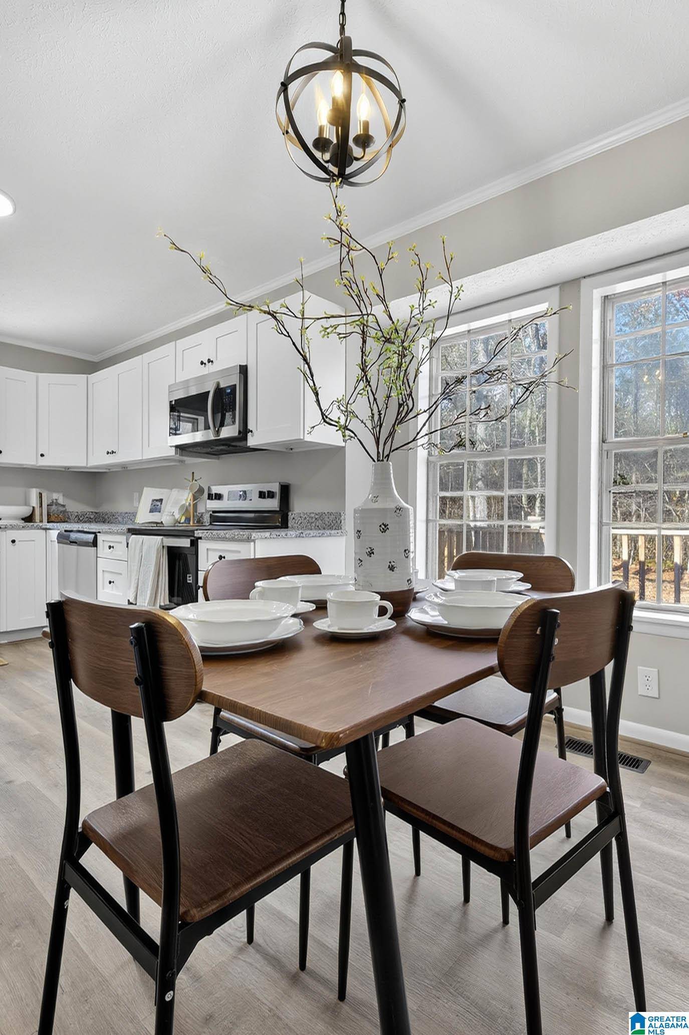 Hokes Bluff, AL 35903,5002 LEONARD DRIVE