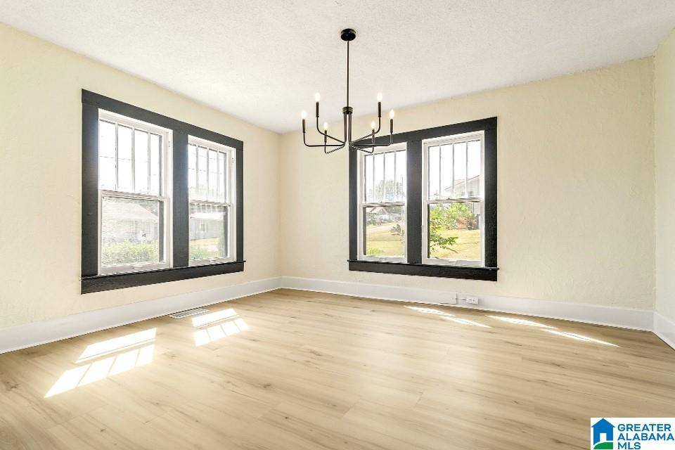 Bessemer, AL 35022,425 OAK STREET