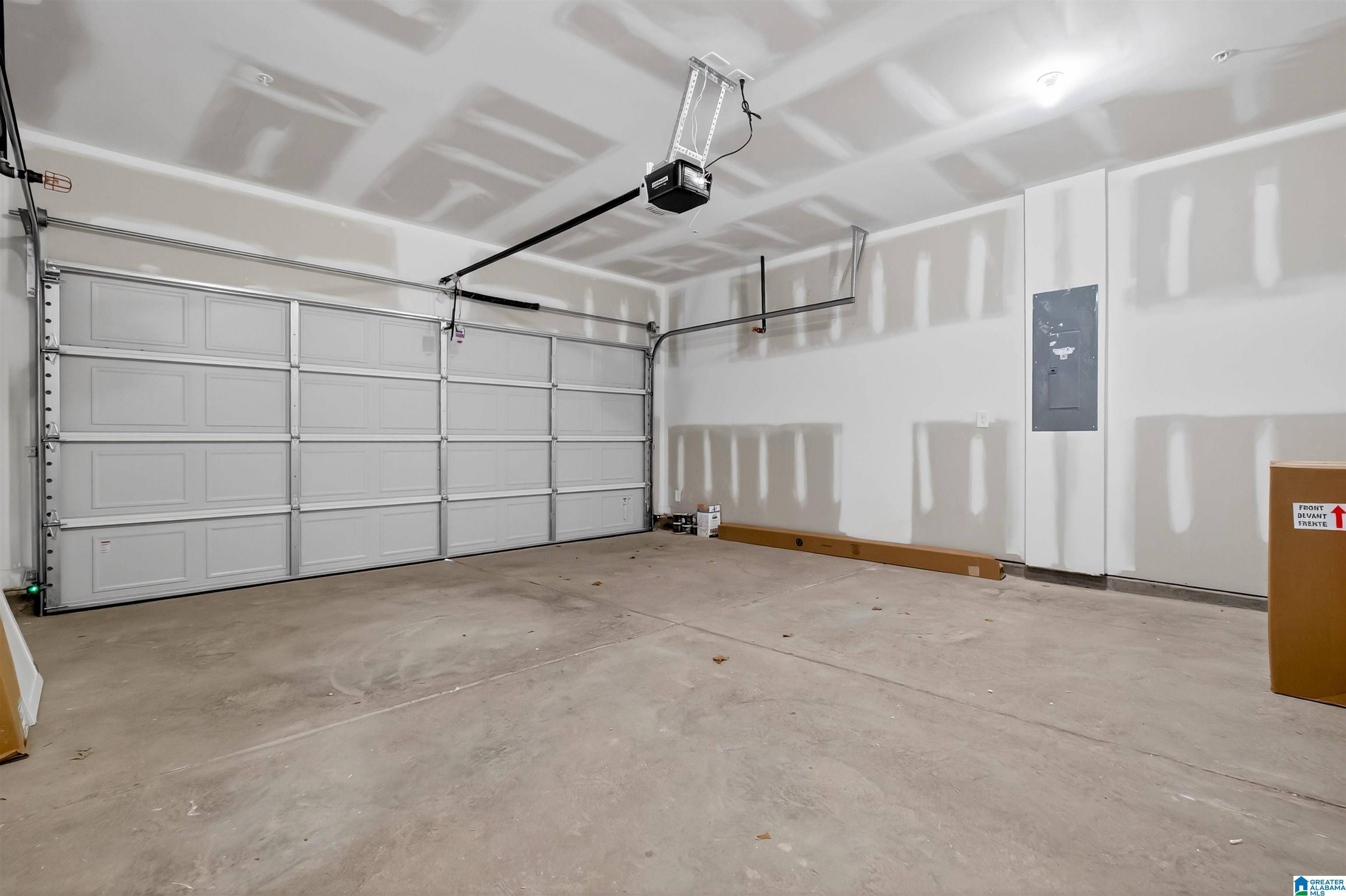 Fultondale, AL 35068,4556 VILLAGE SPRINGS SQUARE #3