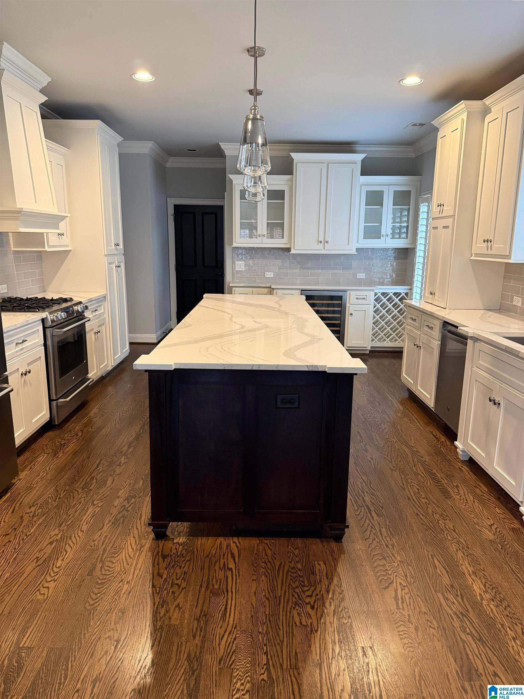 Vestavia Hills, AL 35242,511 SPORRAN PLACE