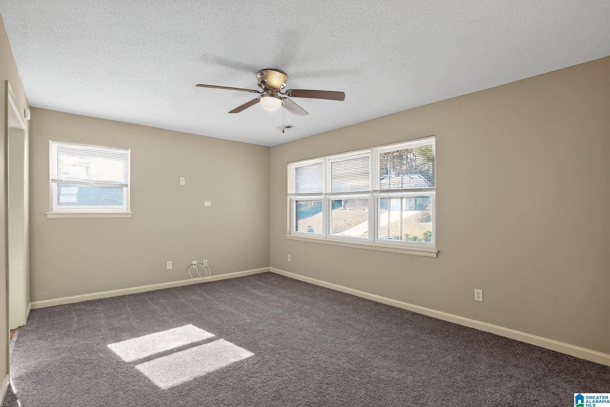 Birmingham, AL 35215,2835 CREEK LANE NE