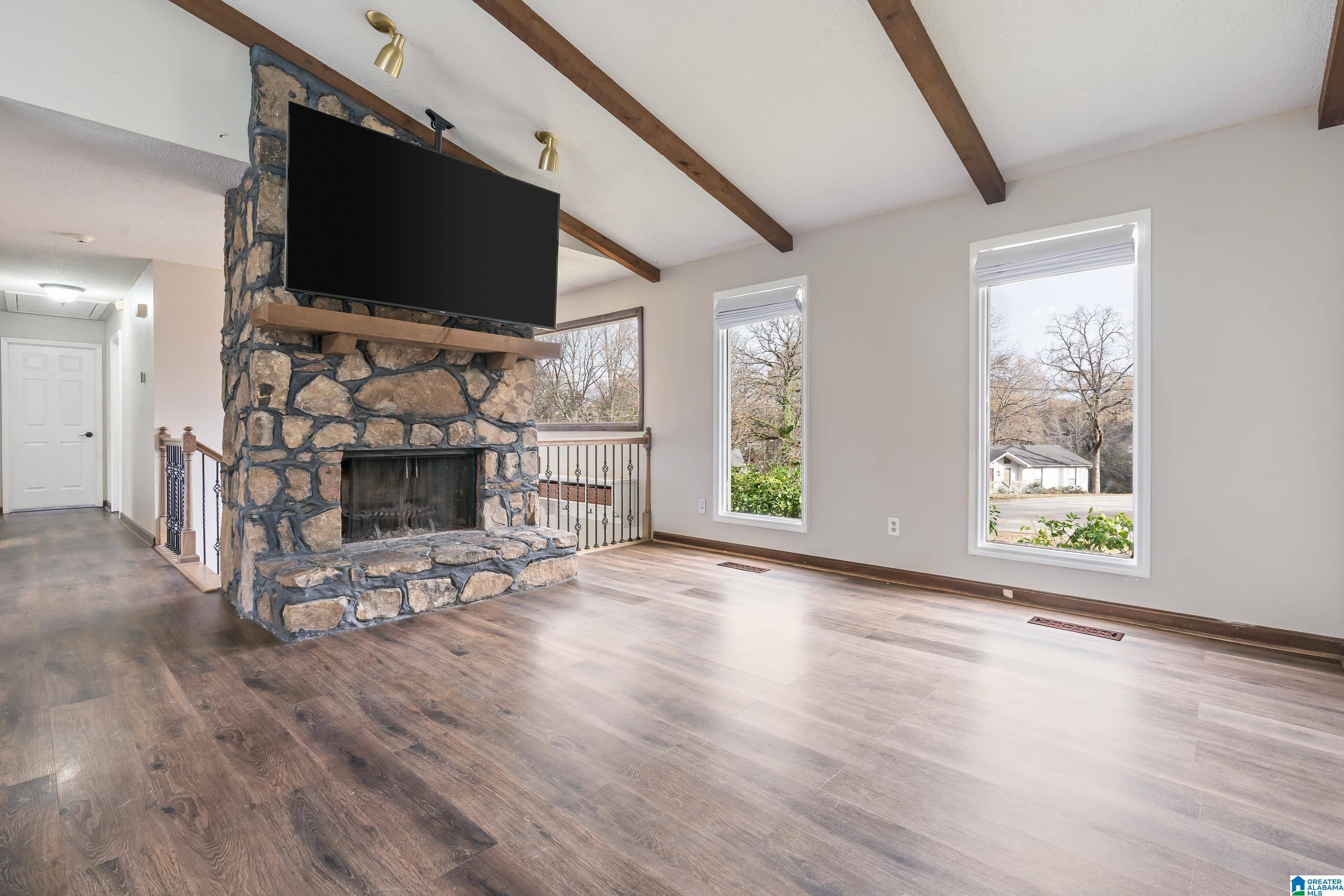 Calera, AL 35040,140 SOUTHERN HILLS DRIVE