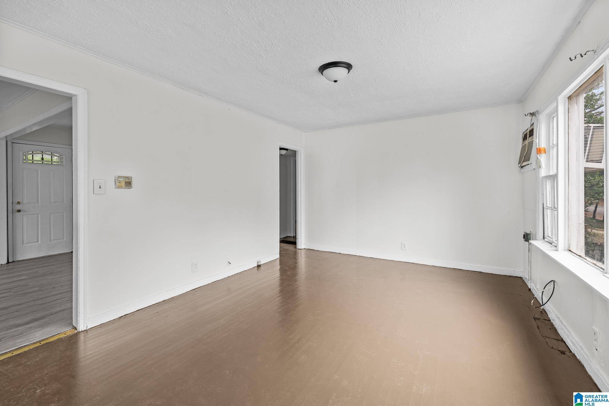 Birmingham, AL 35206,8441 2ND AVENUE S