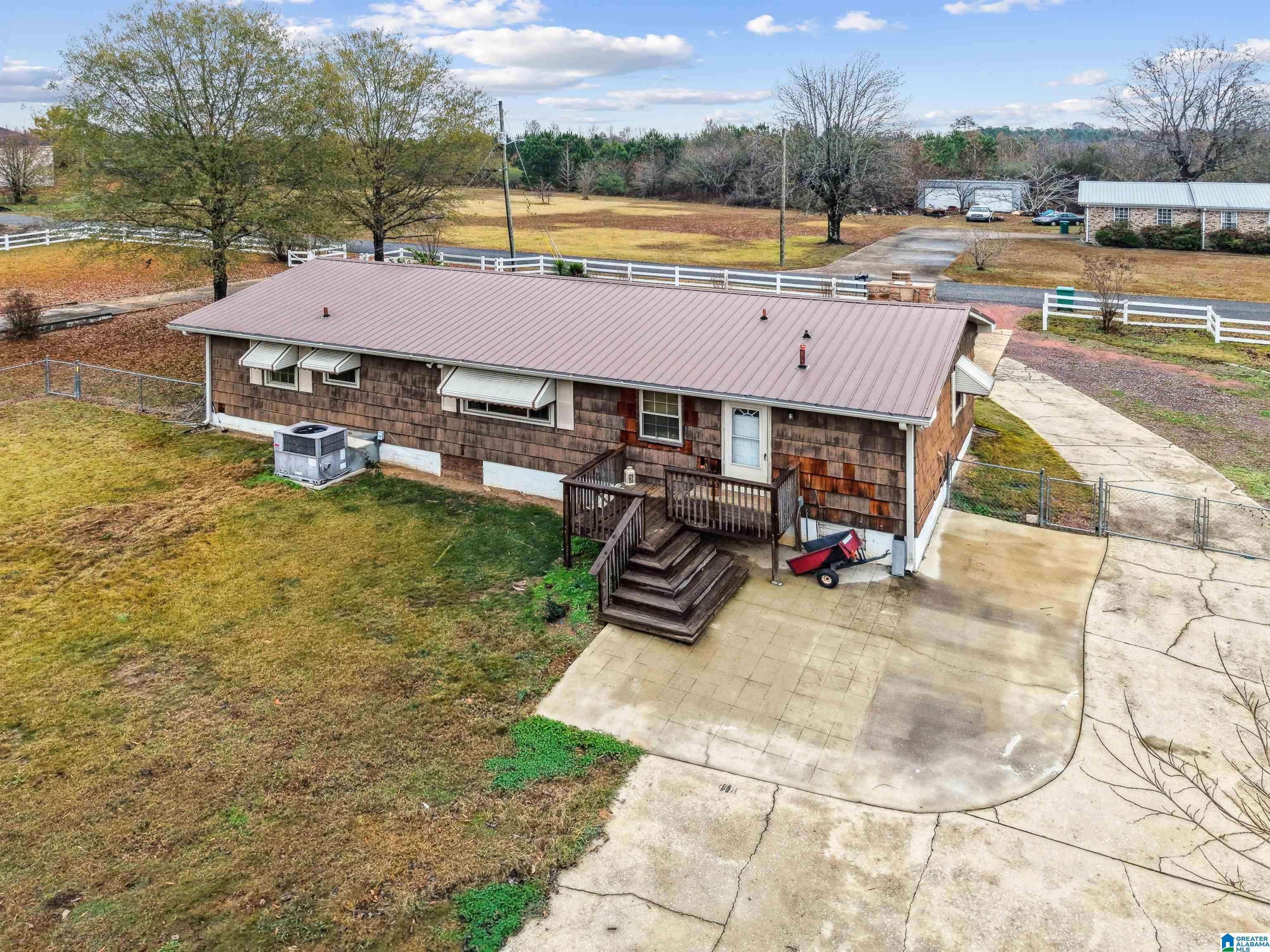 Pleasant Grove, AL 35127,260 4TH AVENUE