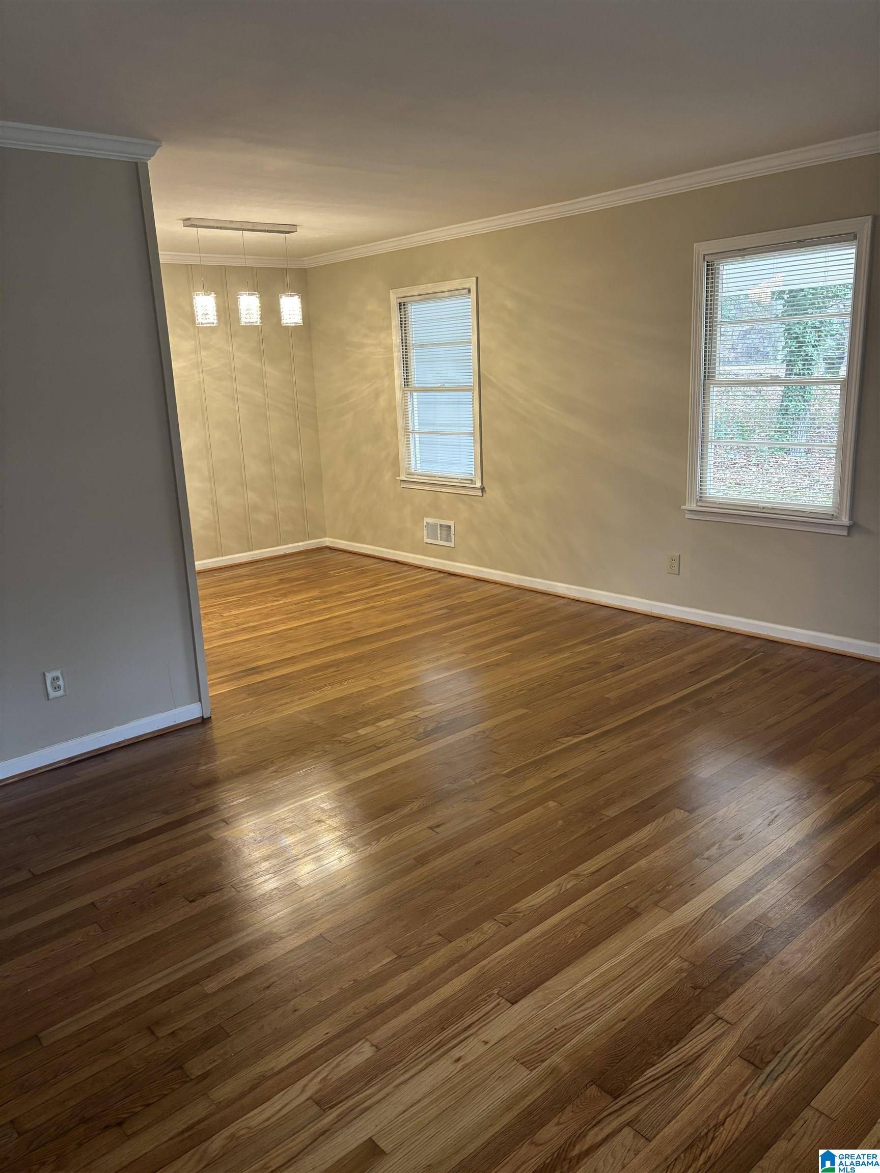 Sylacauga, AL 35150,824 MAGNOLIA DRIVE