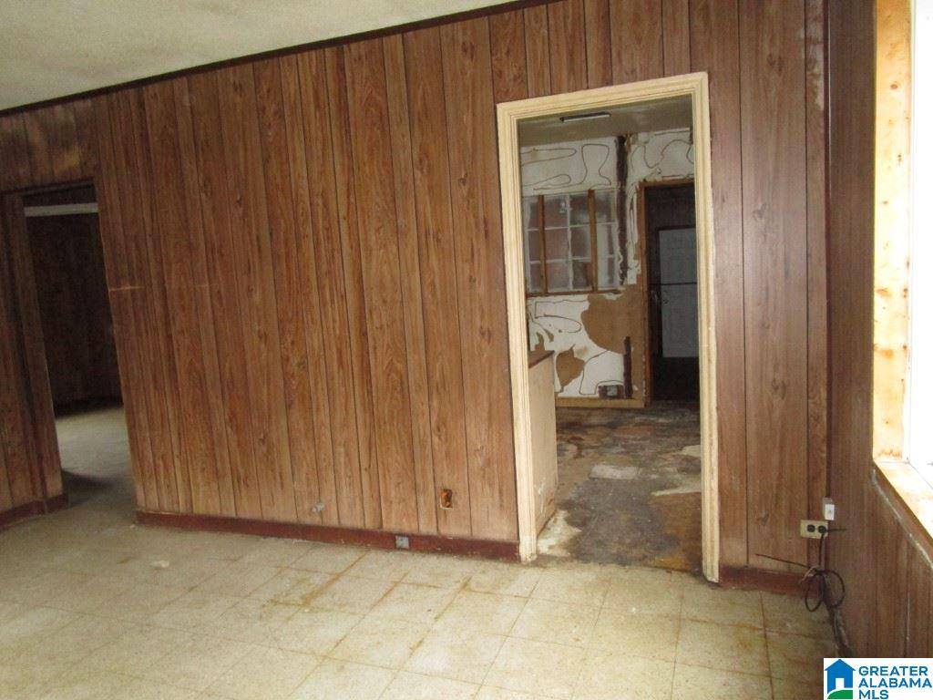 Birmingham, AL 35228,6013 COURT O