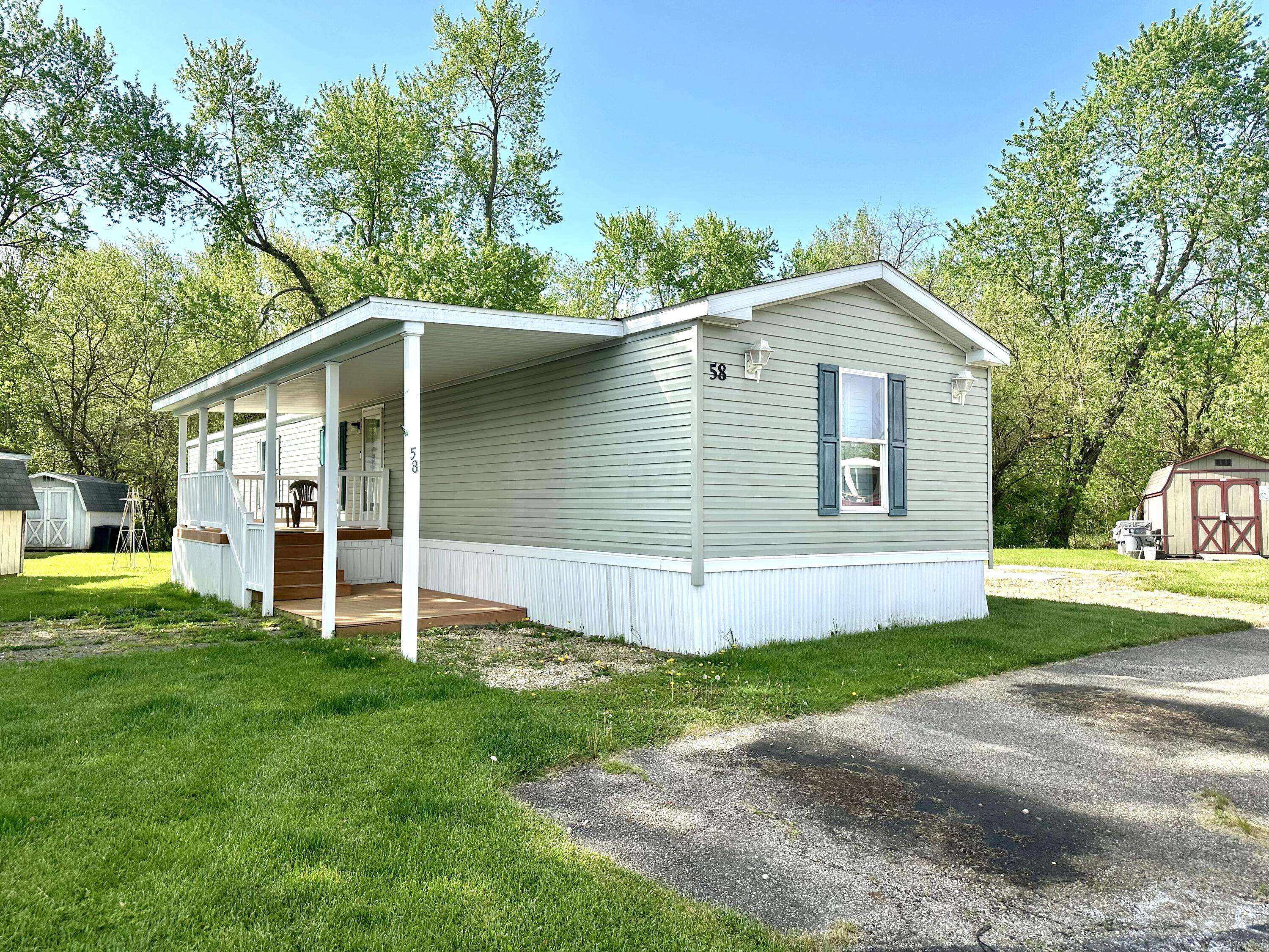 Buckeye Lake, OH 43008,4135 Walnut Road