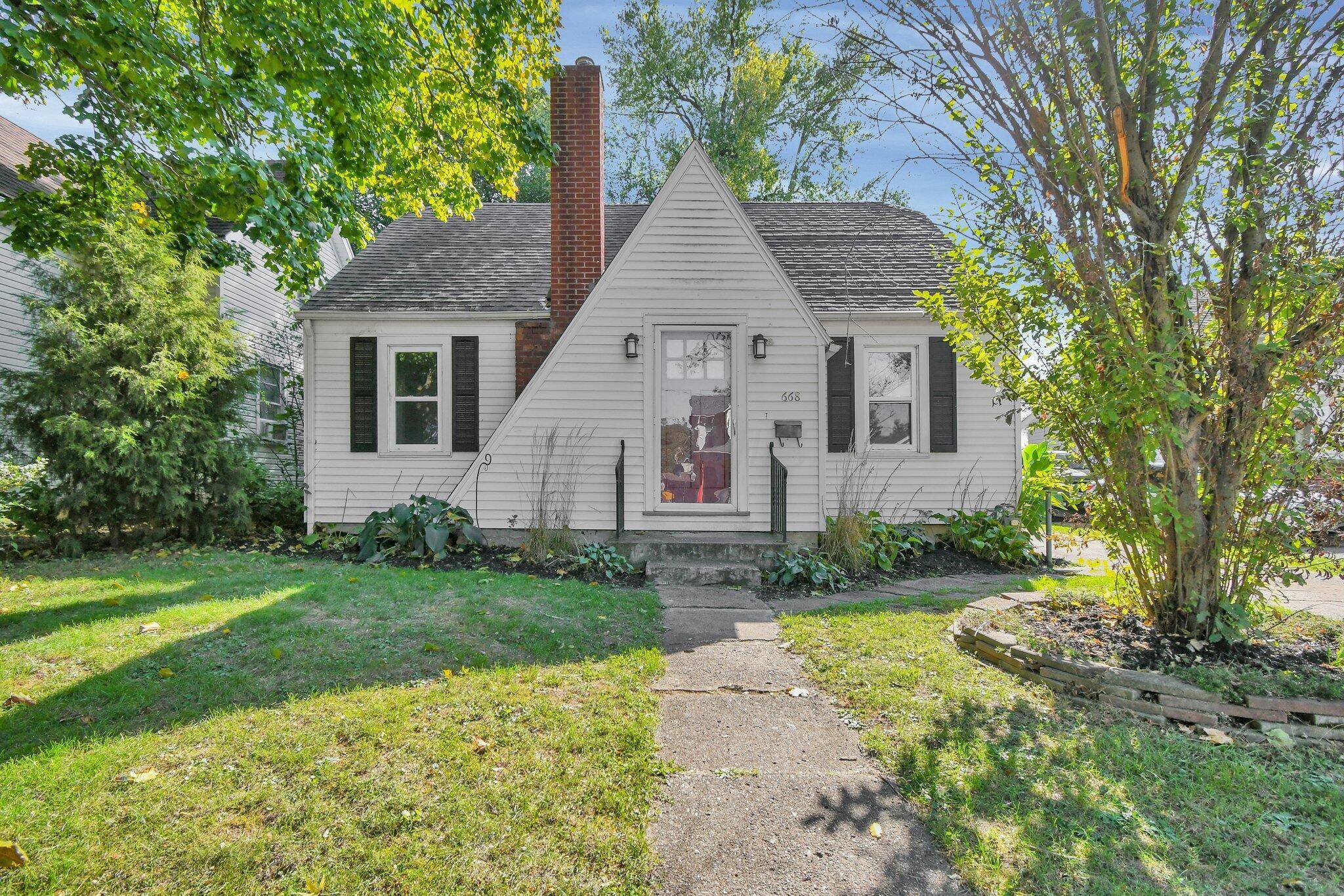 Lancaster, OH 43130,668 E Allen Street