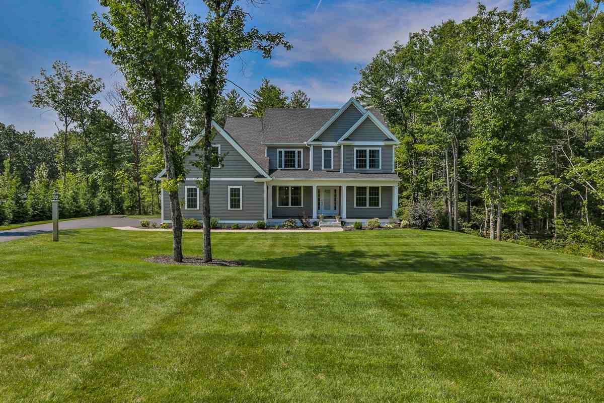 Brookline, NH 03033,17 Wildwood DR