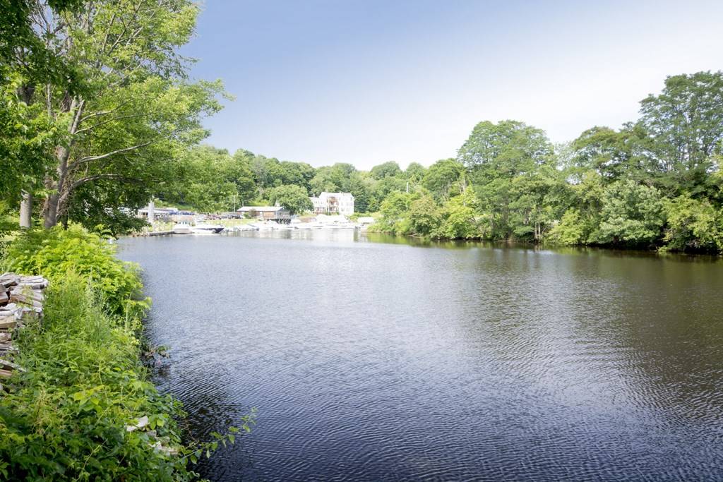 3 Cocheco ST Dover, NH 03820
